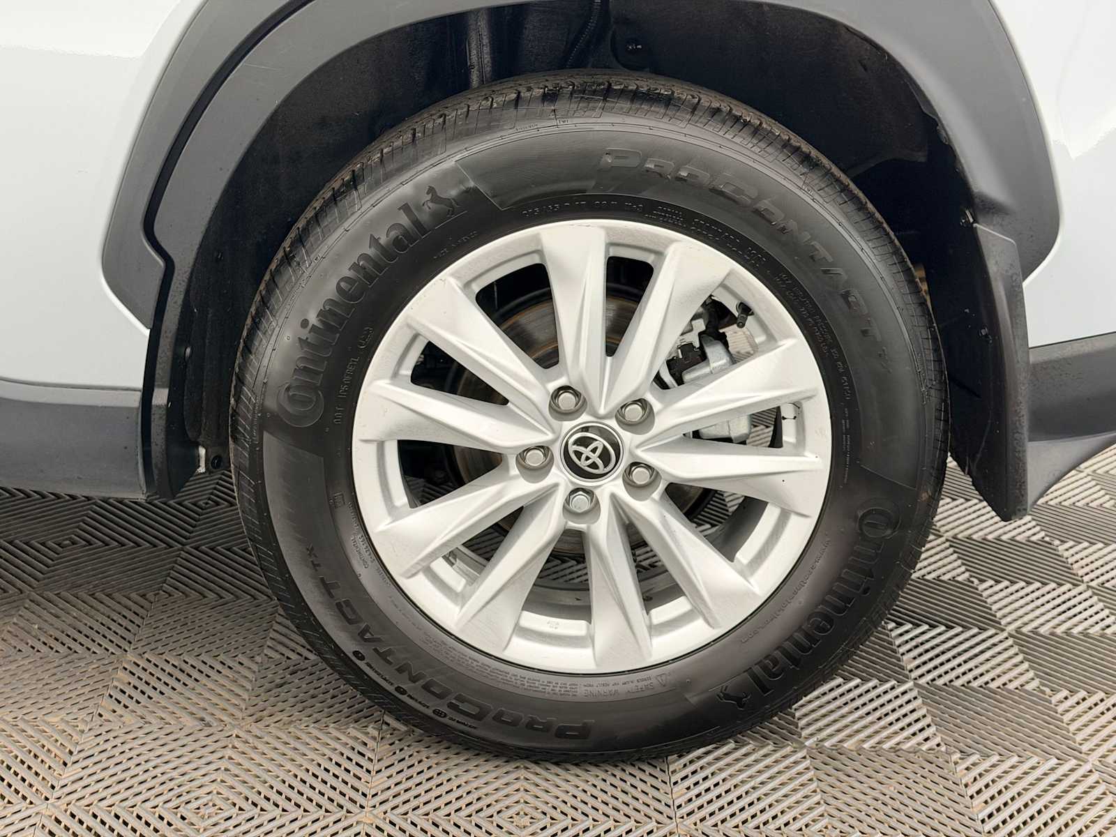 Thumbnail: 2024 Toyota Corolla Cross - 14