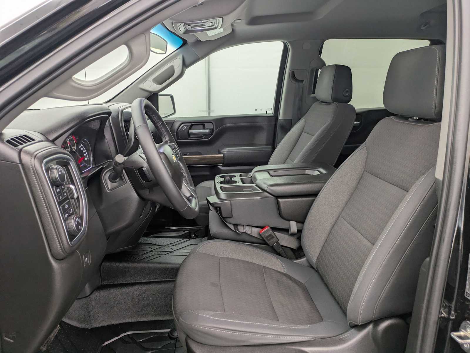 Thumbnail: 2019 Chevrolet Silverado 1500 - 18