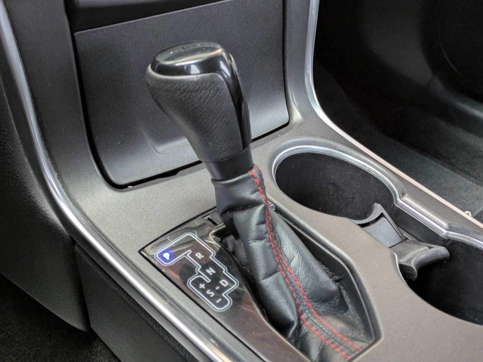 Thumbnail: 2017 Toyota Camry - 32