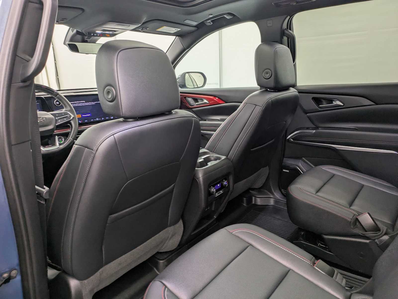 Thumbnail: 2024 Chevrolet Traverse - 19