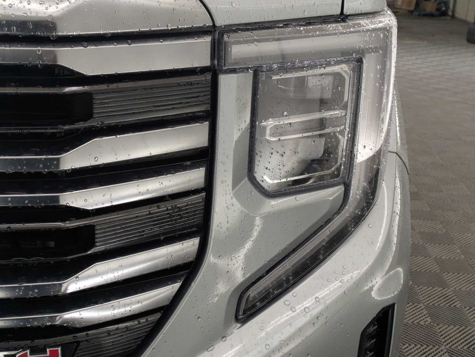 Thumbnail: 2023 GMC Sierra 1500 - 9