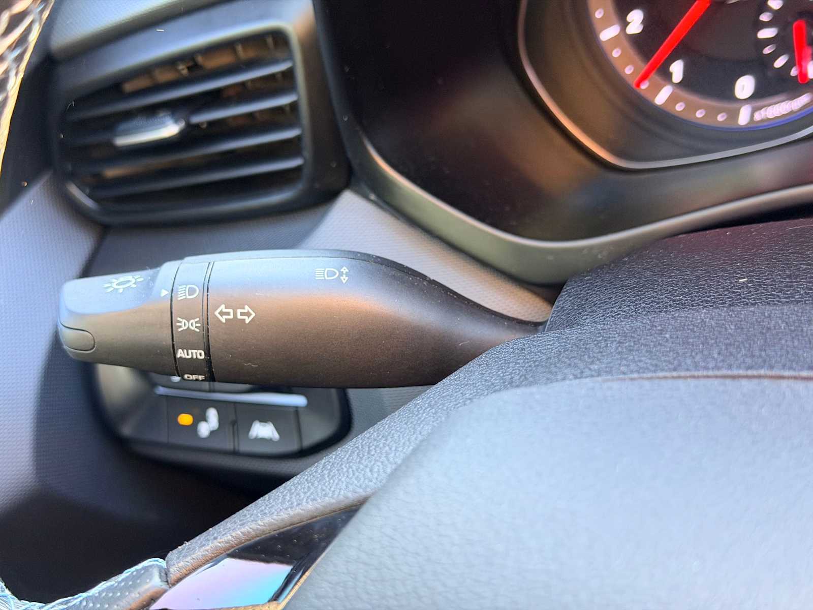 Thumbnail: 2022 Hyundai Veloster - 24