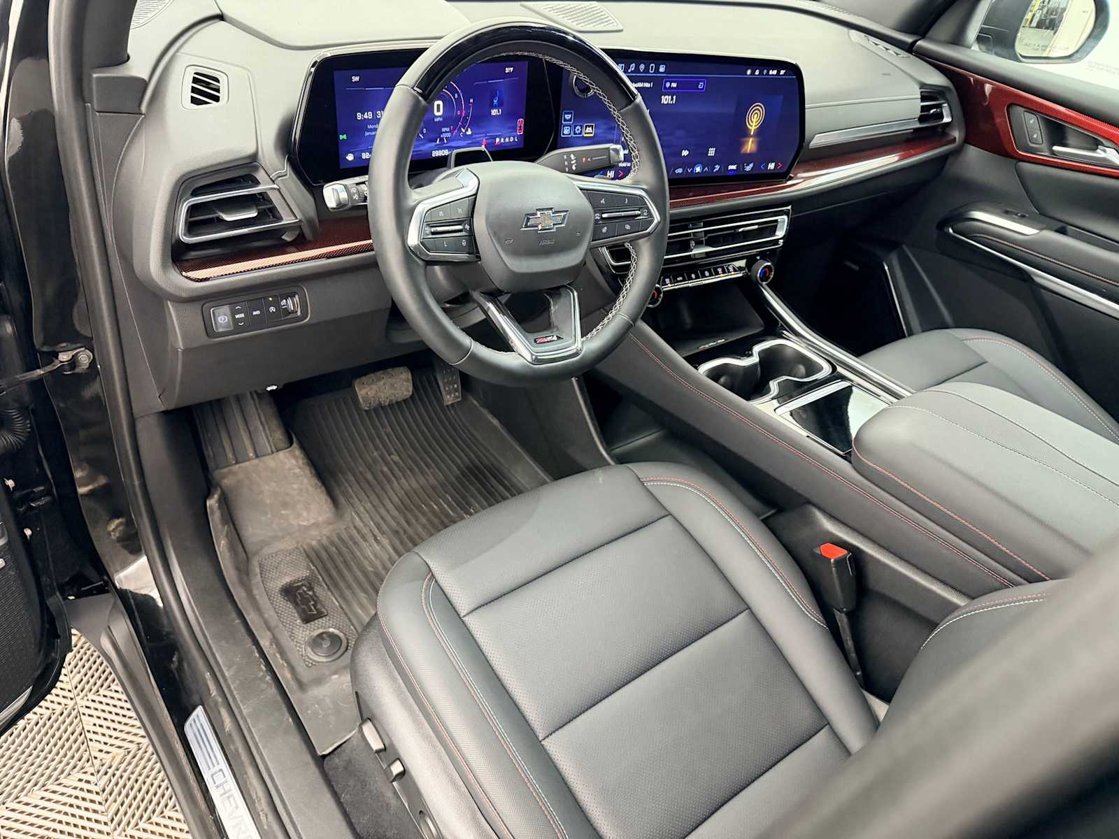 Thumbnail: 2024 Chevrolet Traverse - 2