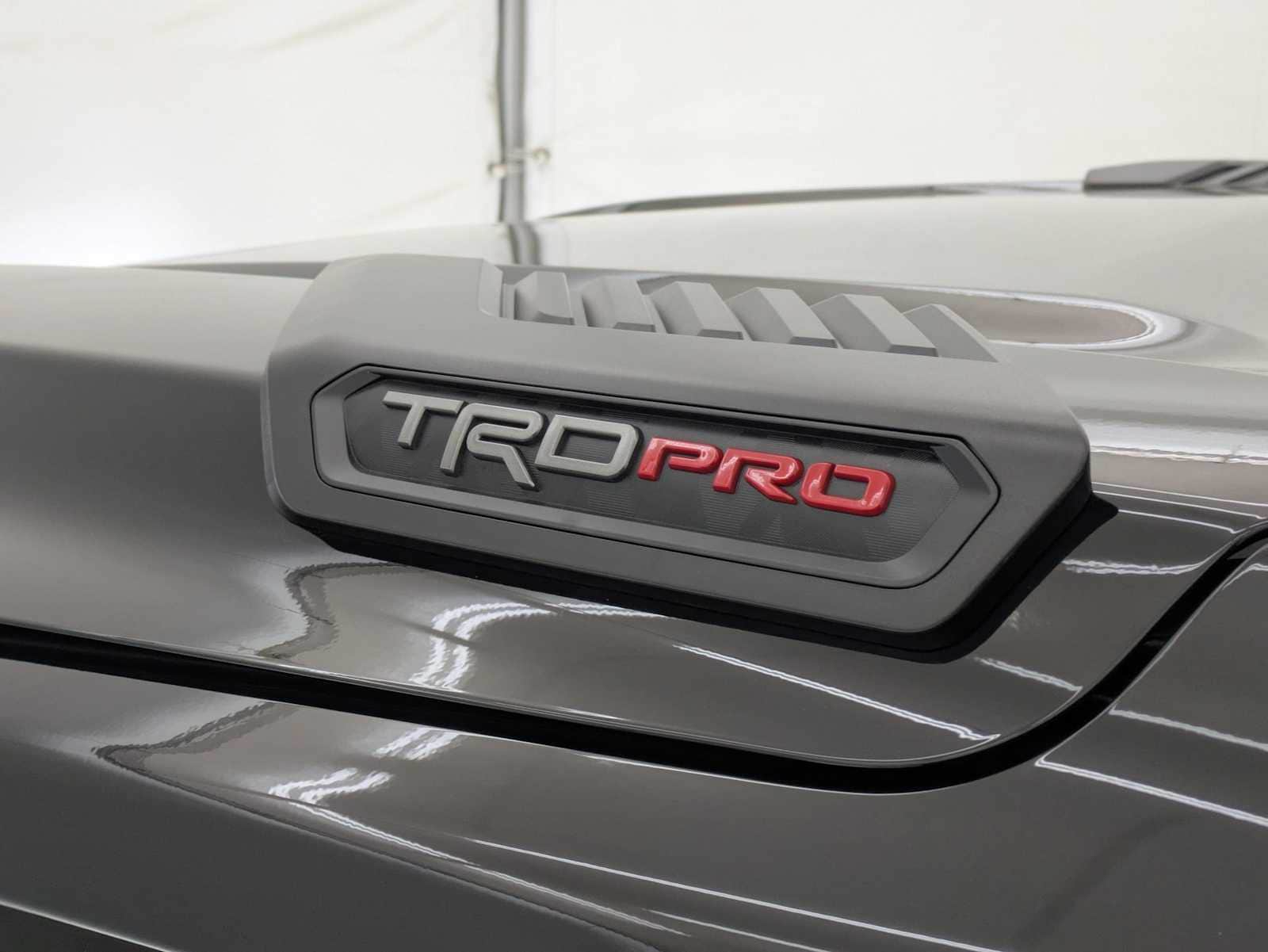 Thumbnail: 2025 Toyota Tundra - 10