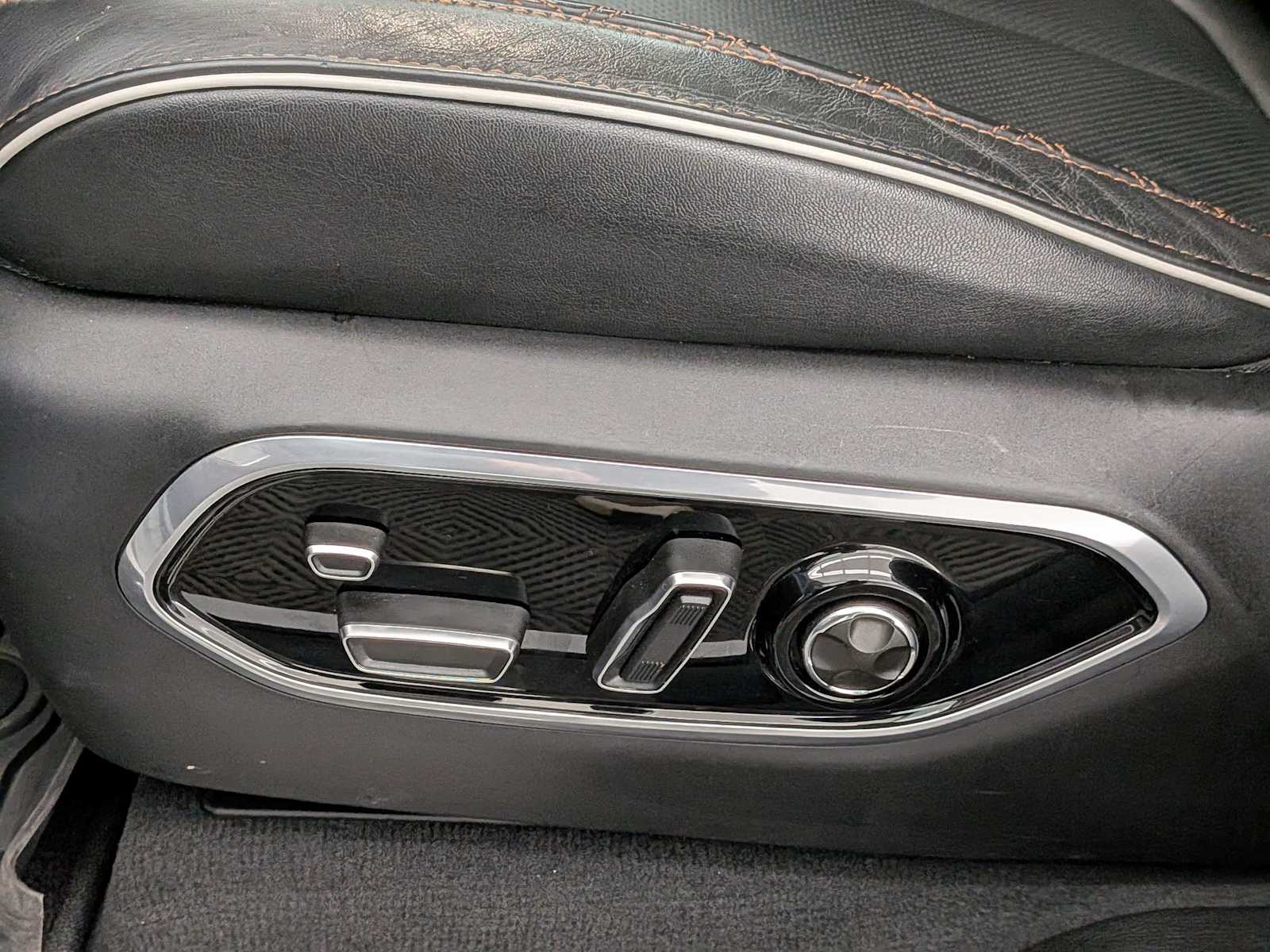 Thumbnail: 2023 Jeep Grand Cherokee - 19