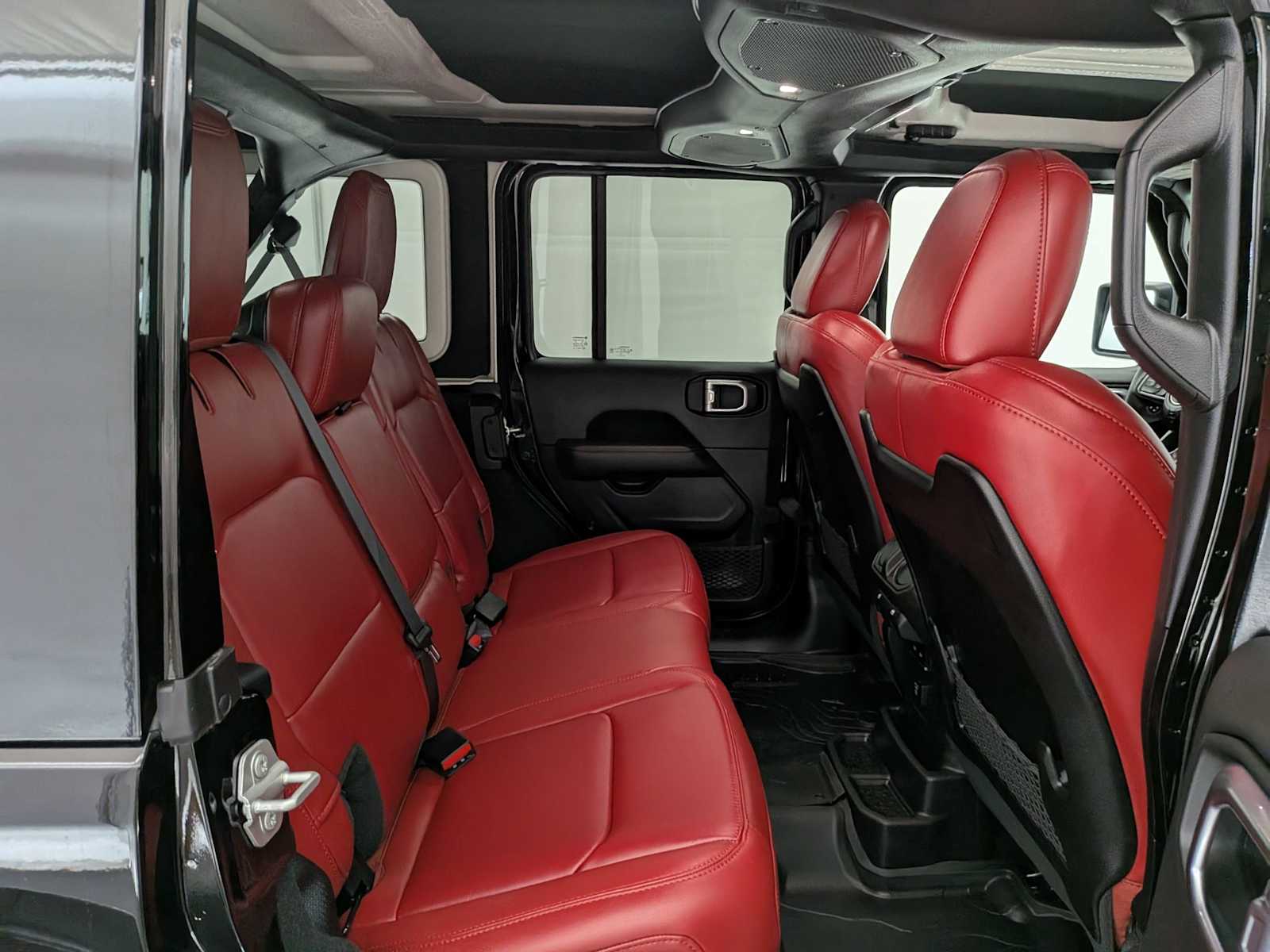 Thumbnail: 2024 Jeep Wrangler - 22