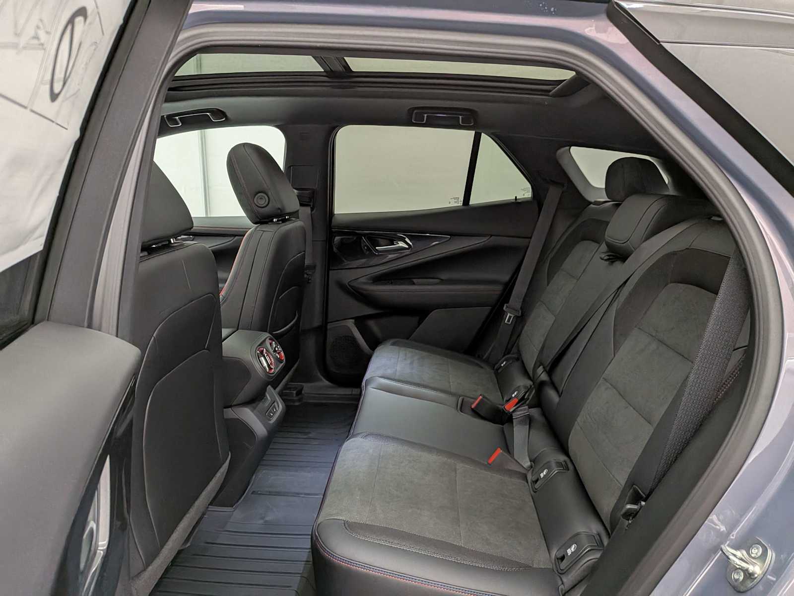 Thumbnail: 2026 Chevrolet Blazer EV - 21