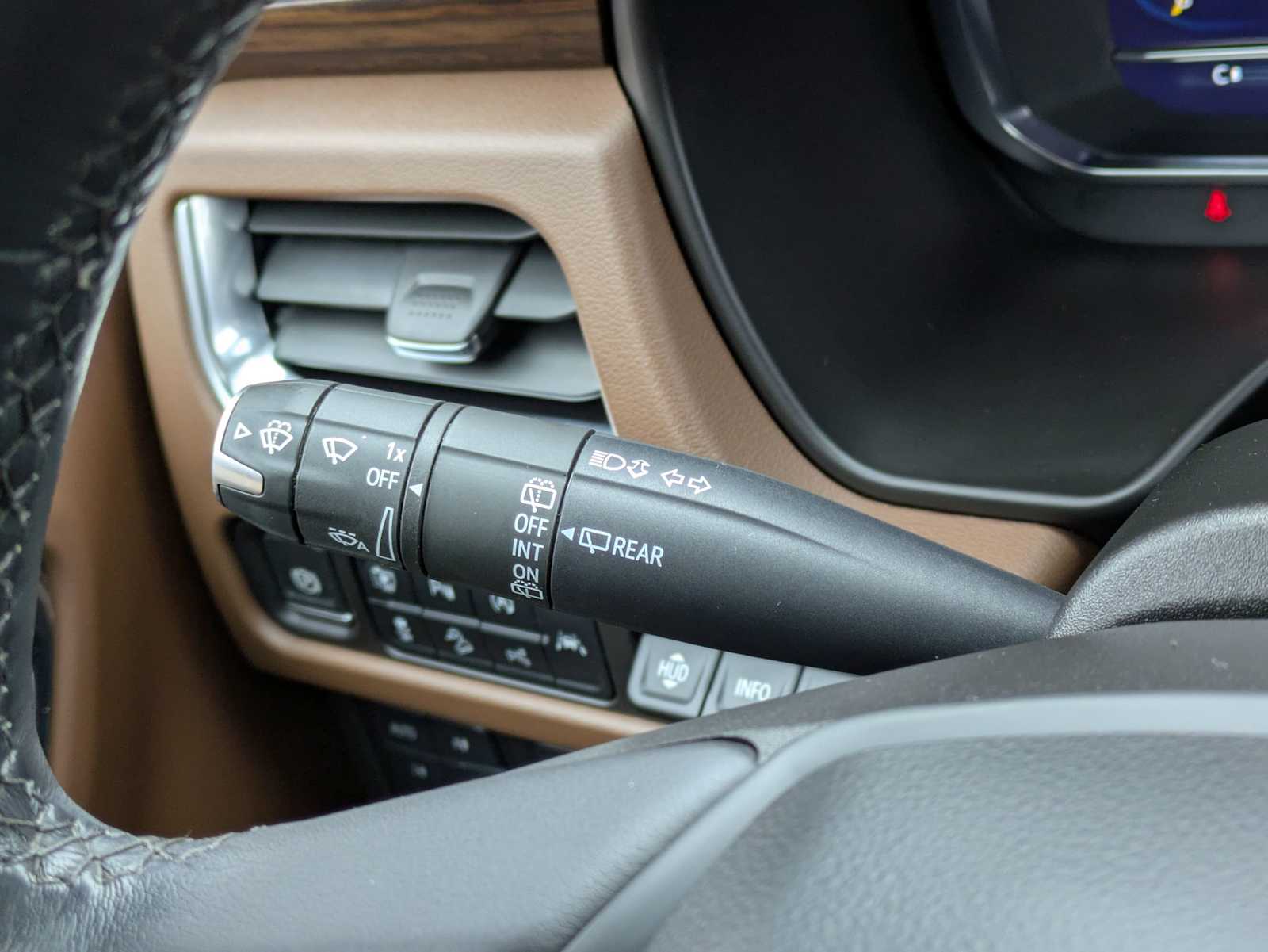Thumbnail: 2024 Chevrolet Tahoe - 28