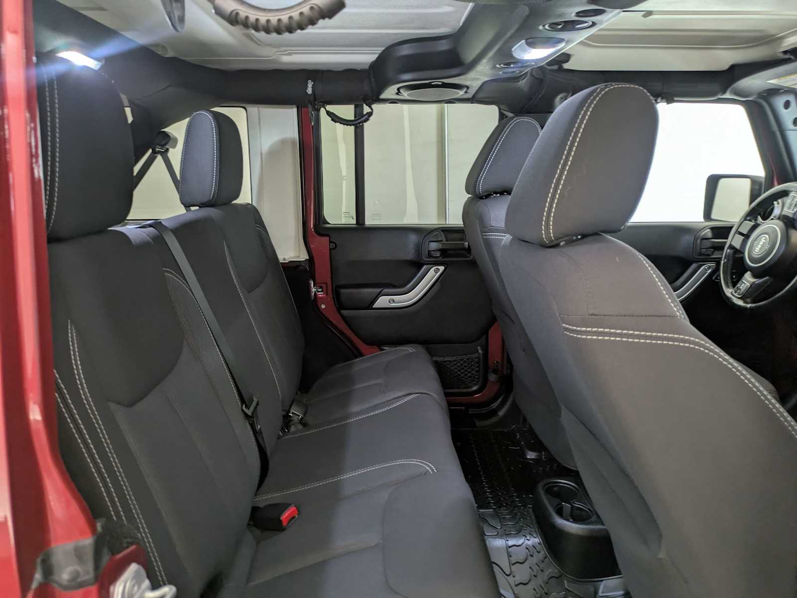 Thumbnail: 2013 Jeep Wrangler - 21