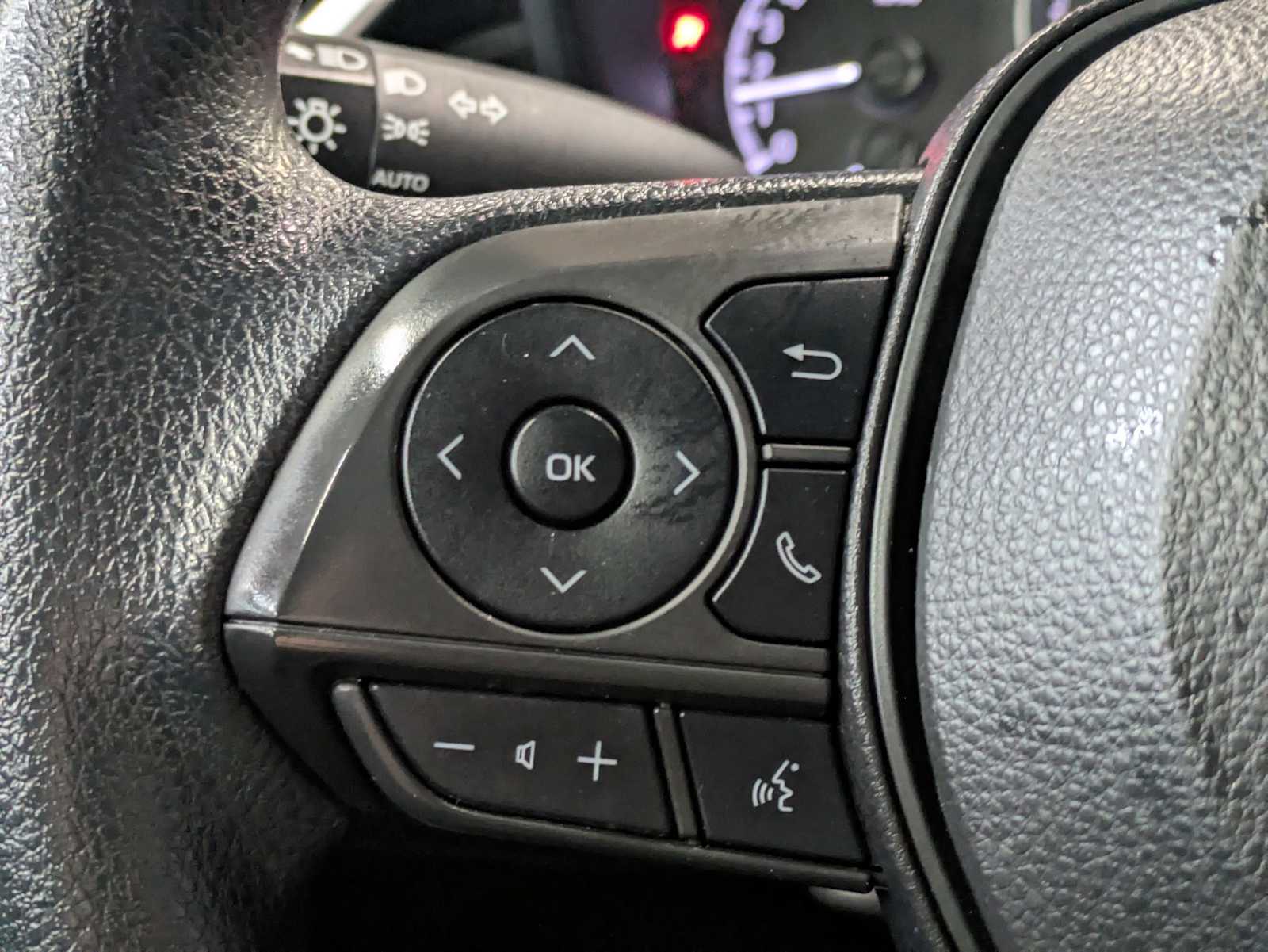 Thumbnail: 2022 Toyota Corolla - 24