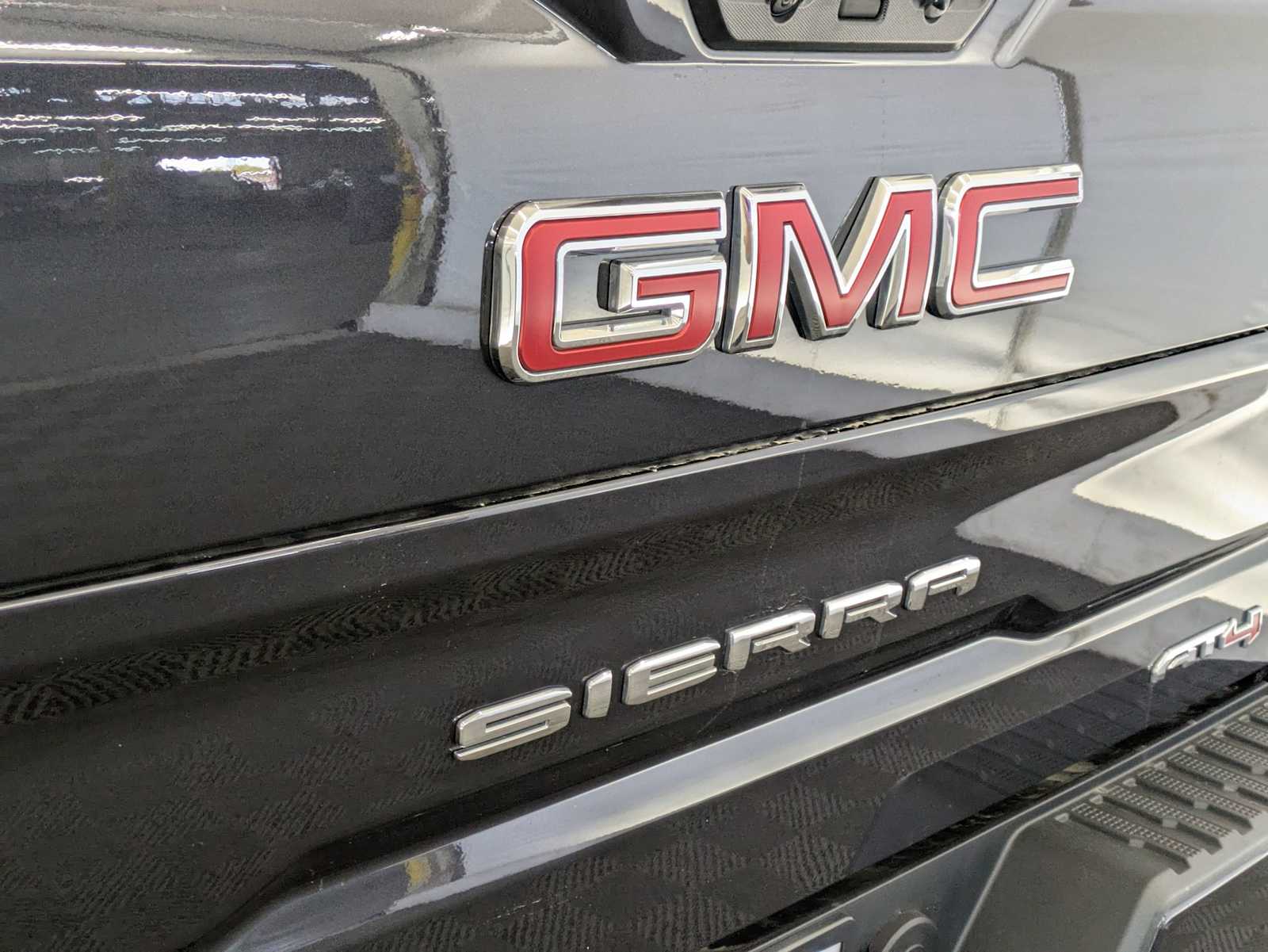 2023 GMC Sierra 1500 AT4 11