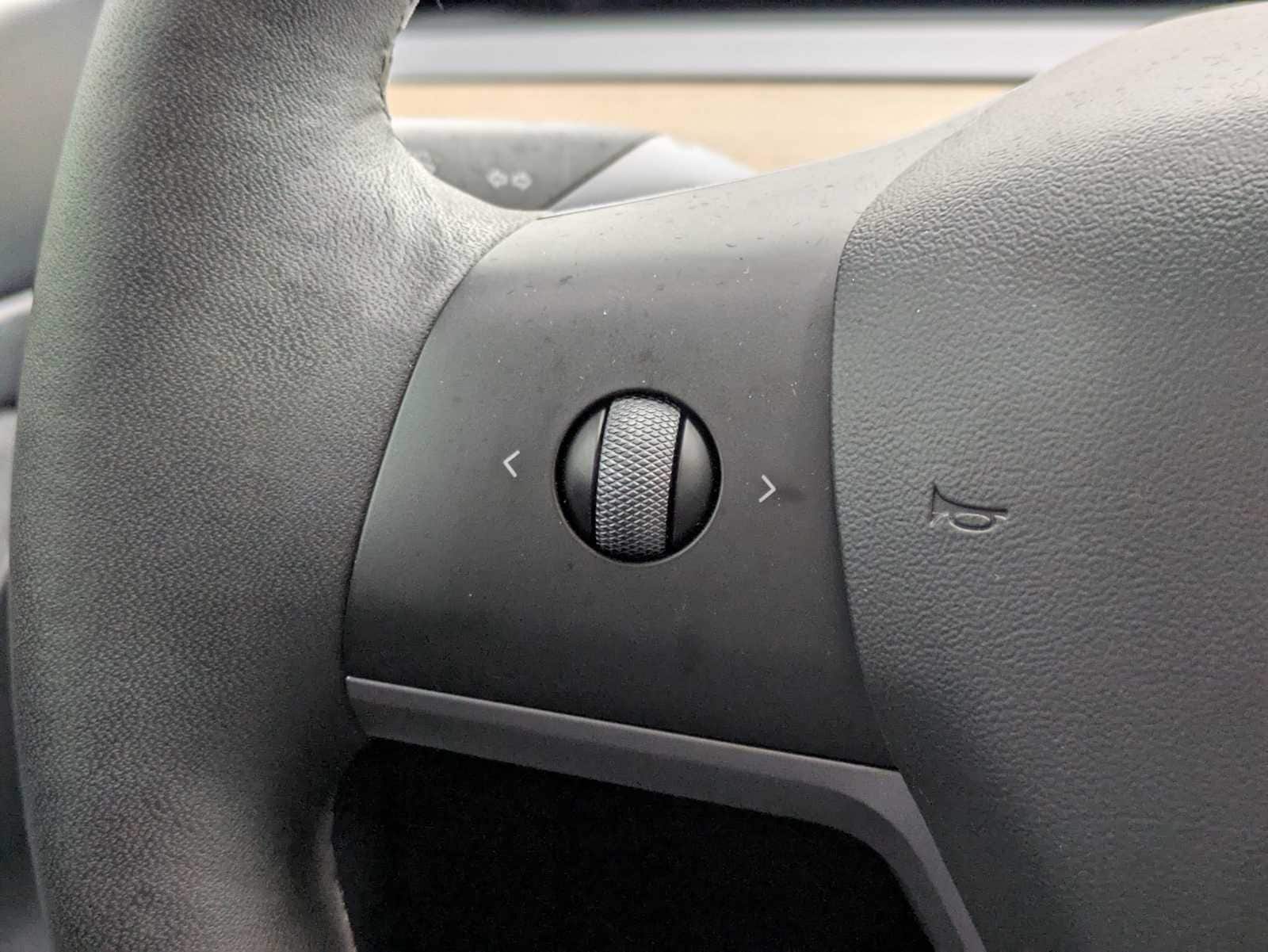 Thumbnail: 2021 Tesla Model 3 - 23