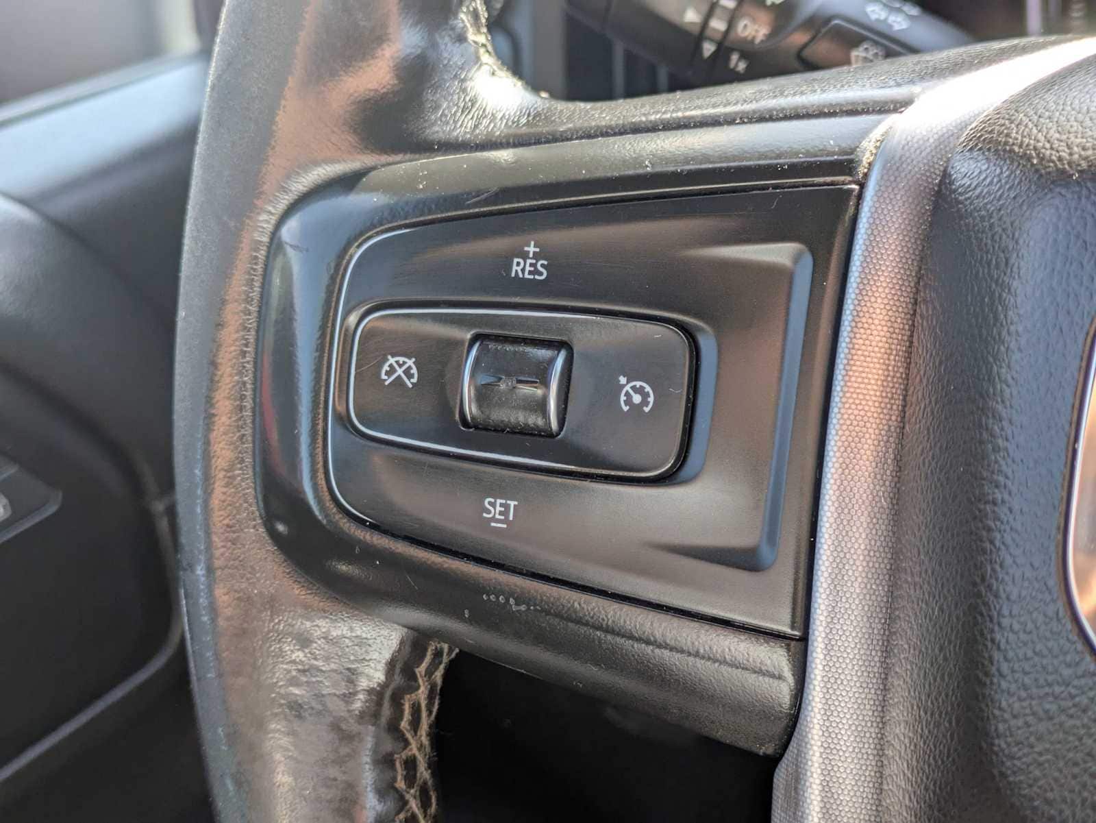 Thumbnail: 2021 GMC Sierra 3500 - 24