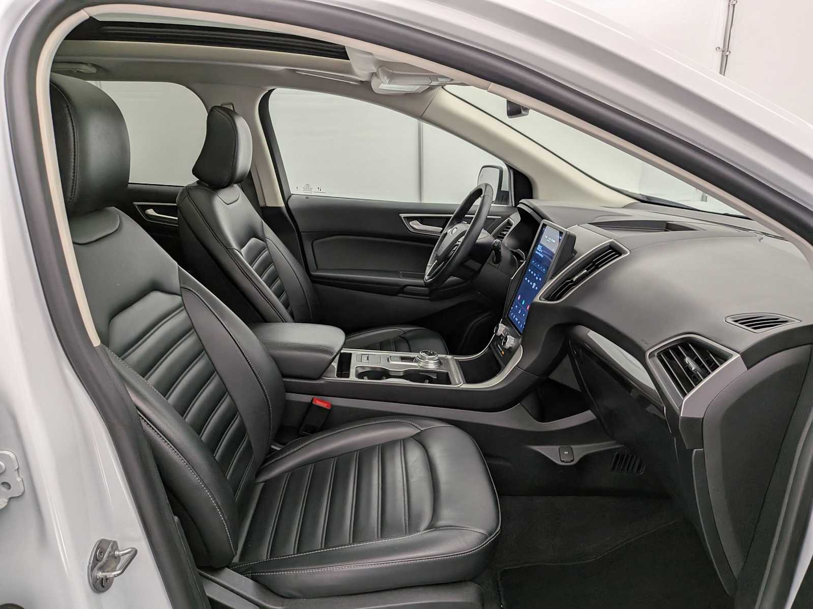 Thumbnail: 2024 Ford Edge - 23