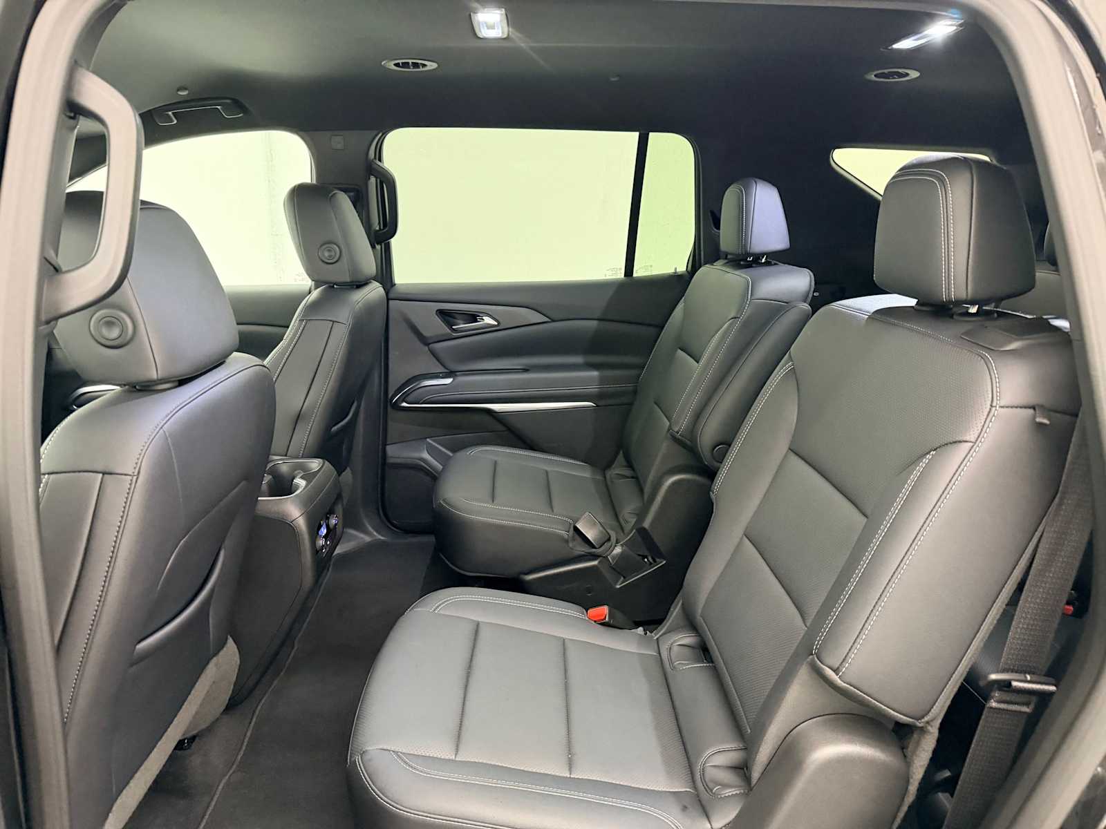 Thumbnail: 2025 Chevrolet Traverse - 19