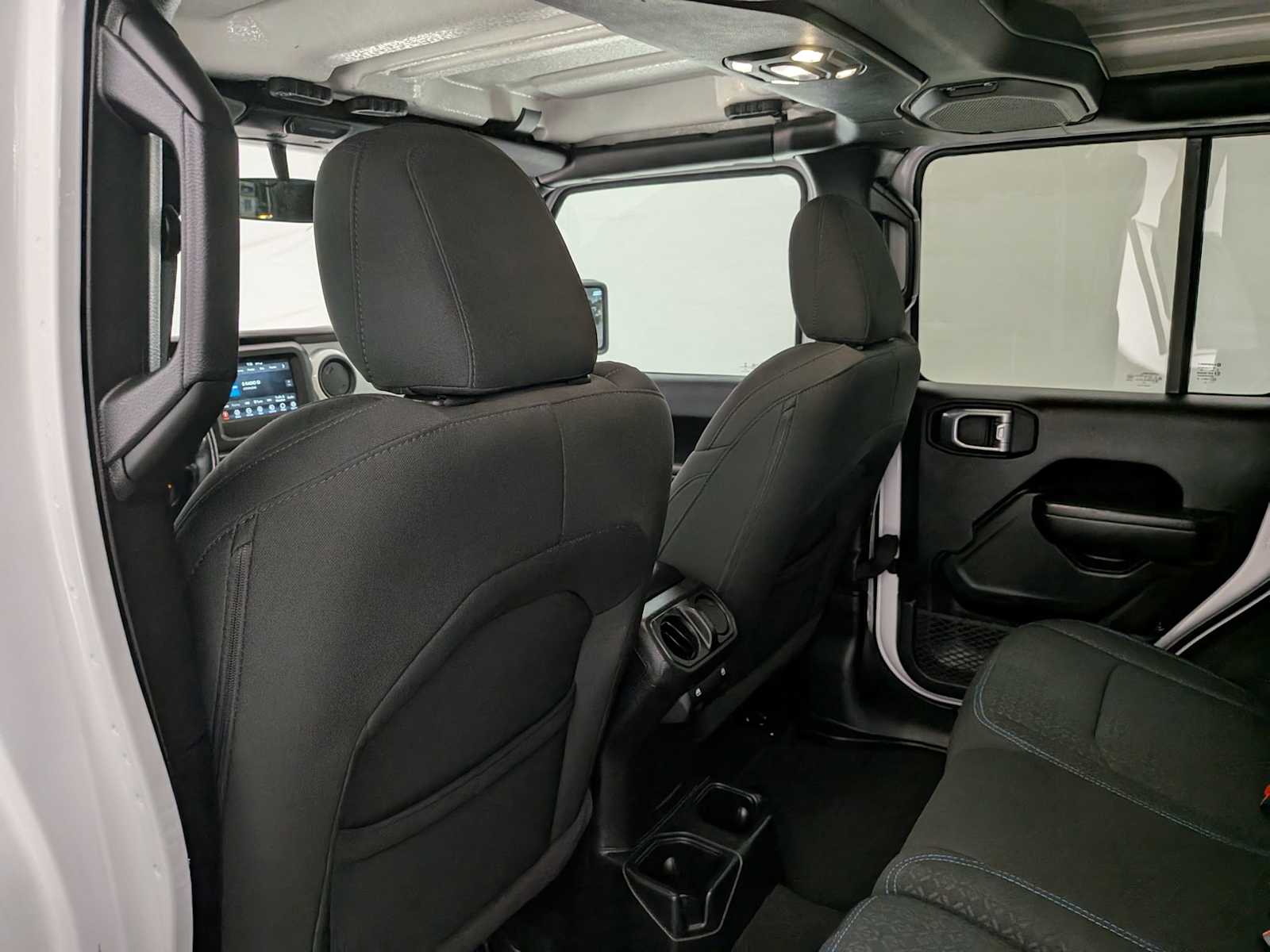 Thumbnail: 2021 Jeep Wrangler - 19