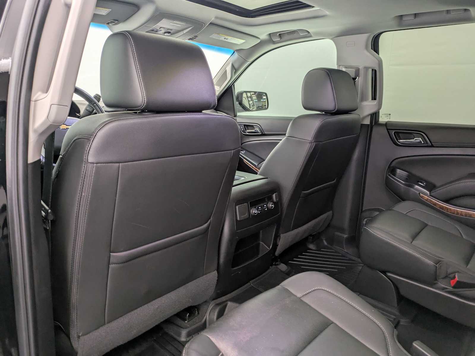 Thumbnail: 2020 Chevrolet Tahoe - 17