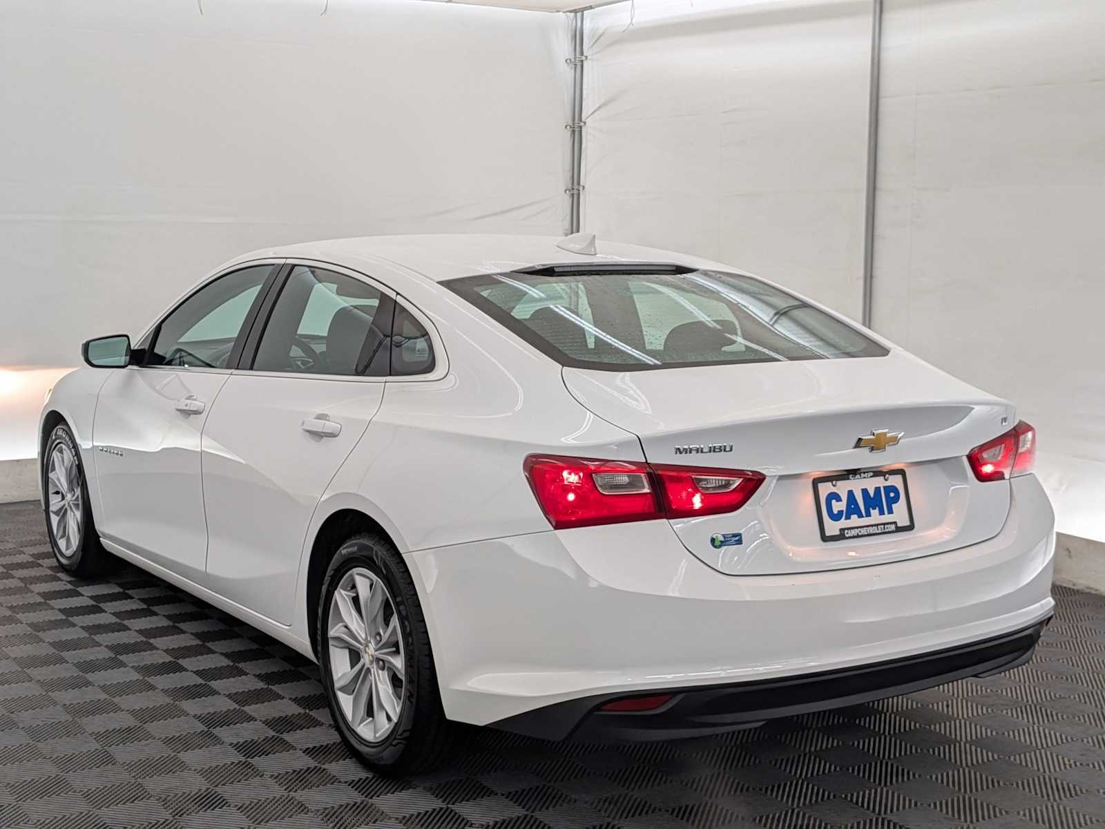 2023 Chevrolet Malibu 1LT photo 3