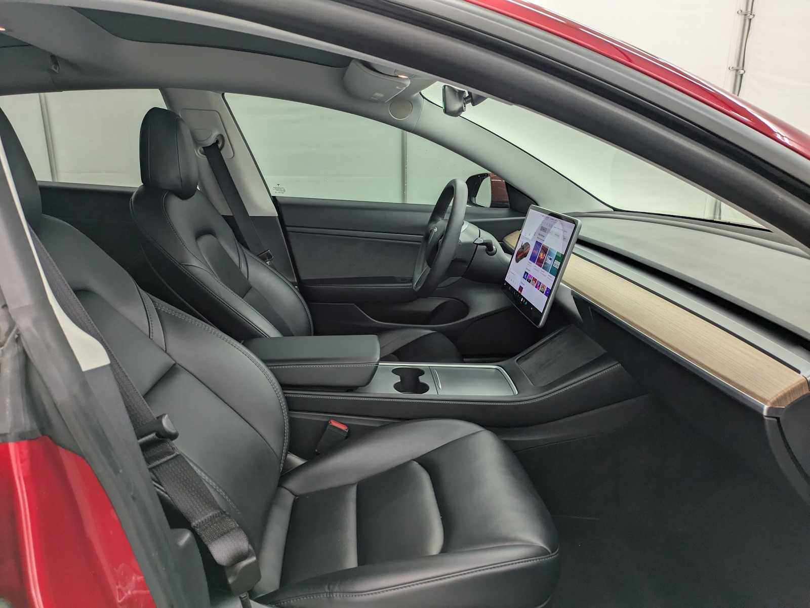 Thumbnail: 2021 Tesla Model 3 - 21