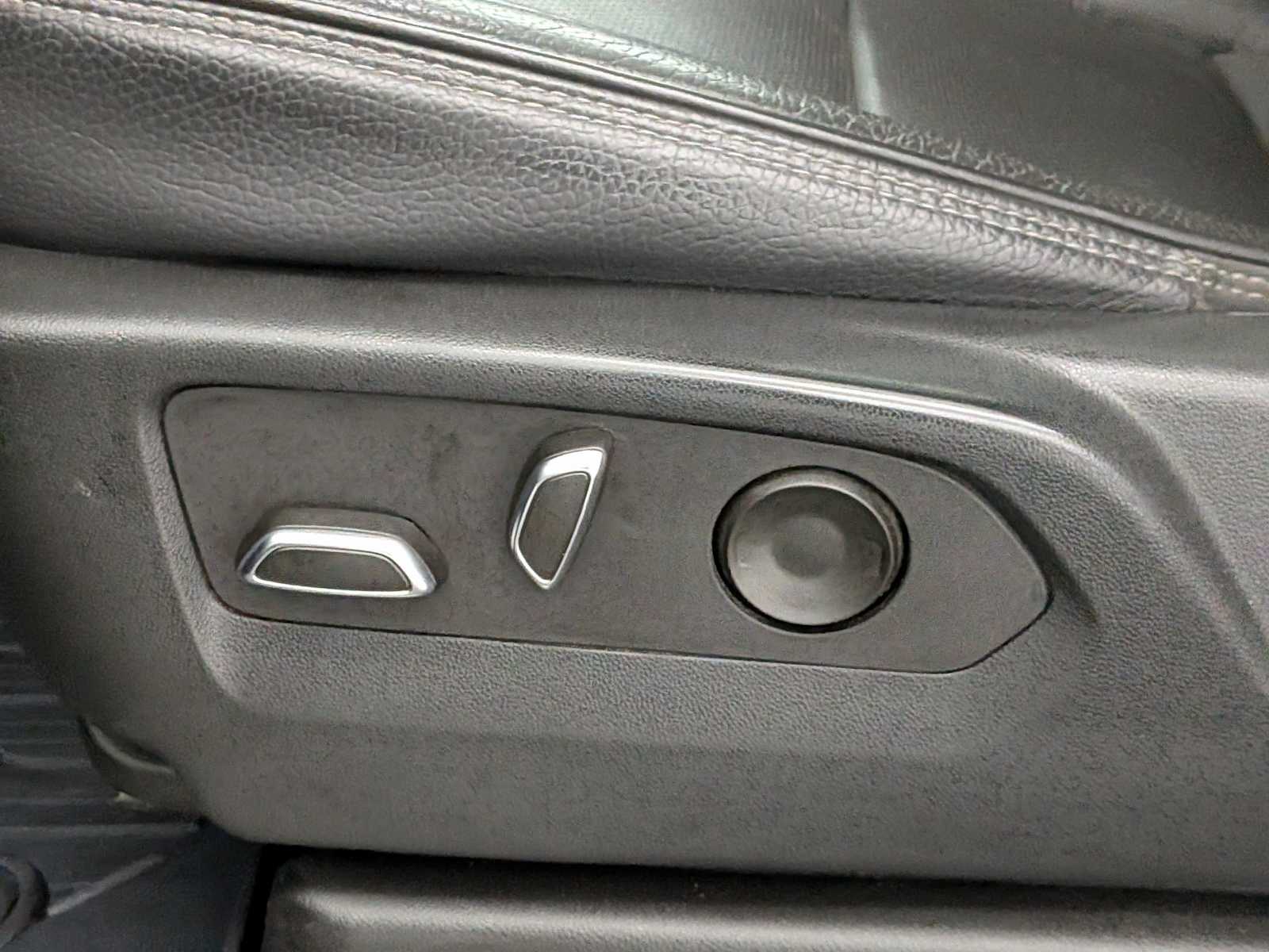 Thumbnail: 2023 GMC Yukon - 21