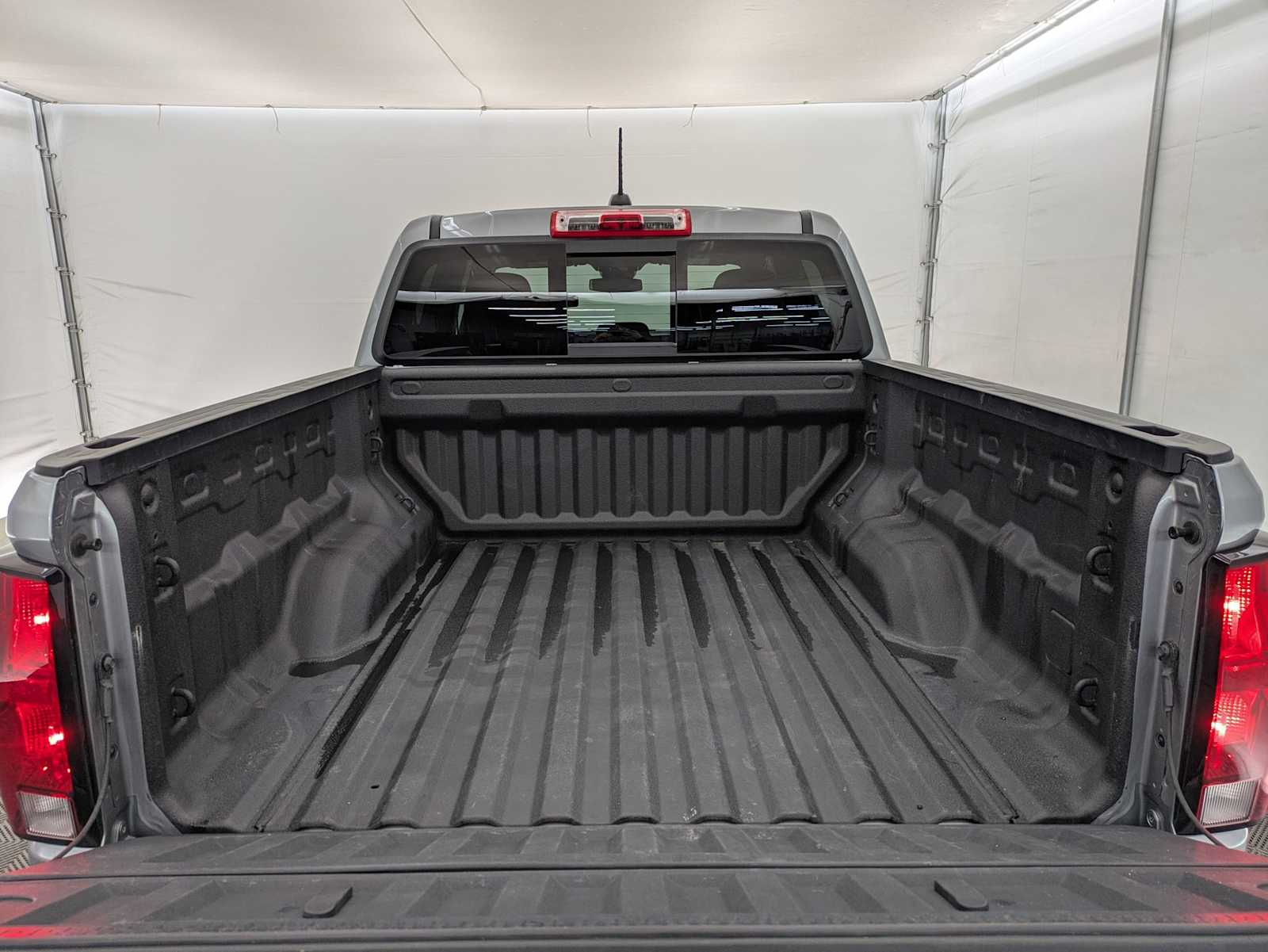 Thumbnail: 2024 Chevrolet Colorado - 30