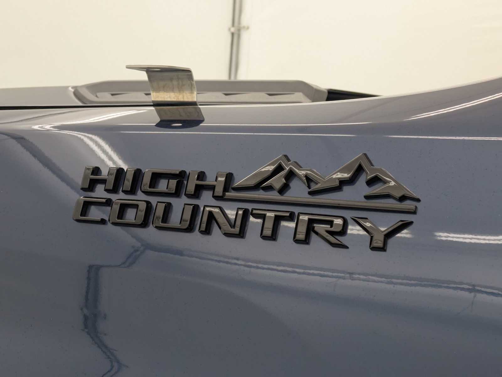 Thumbnail: 2022 Chevrolet Silverado 3500 - 12