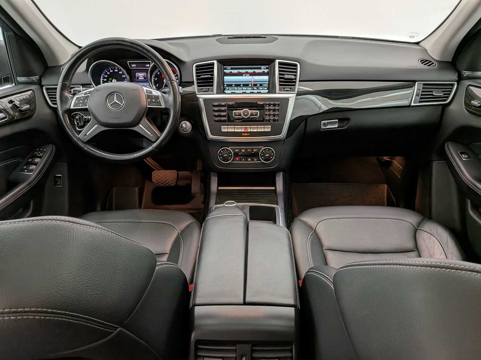 Thumbnail: 2015 Mercedes-Benz M-Class - 16