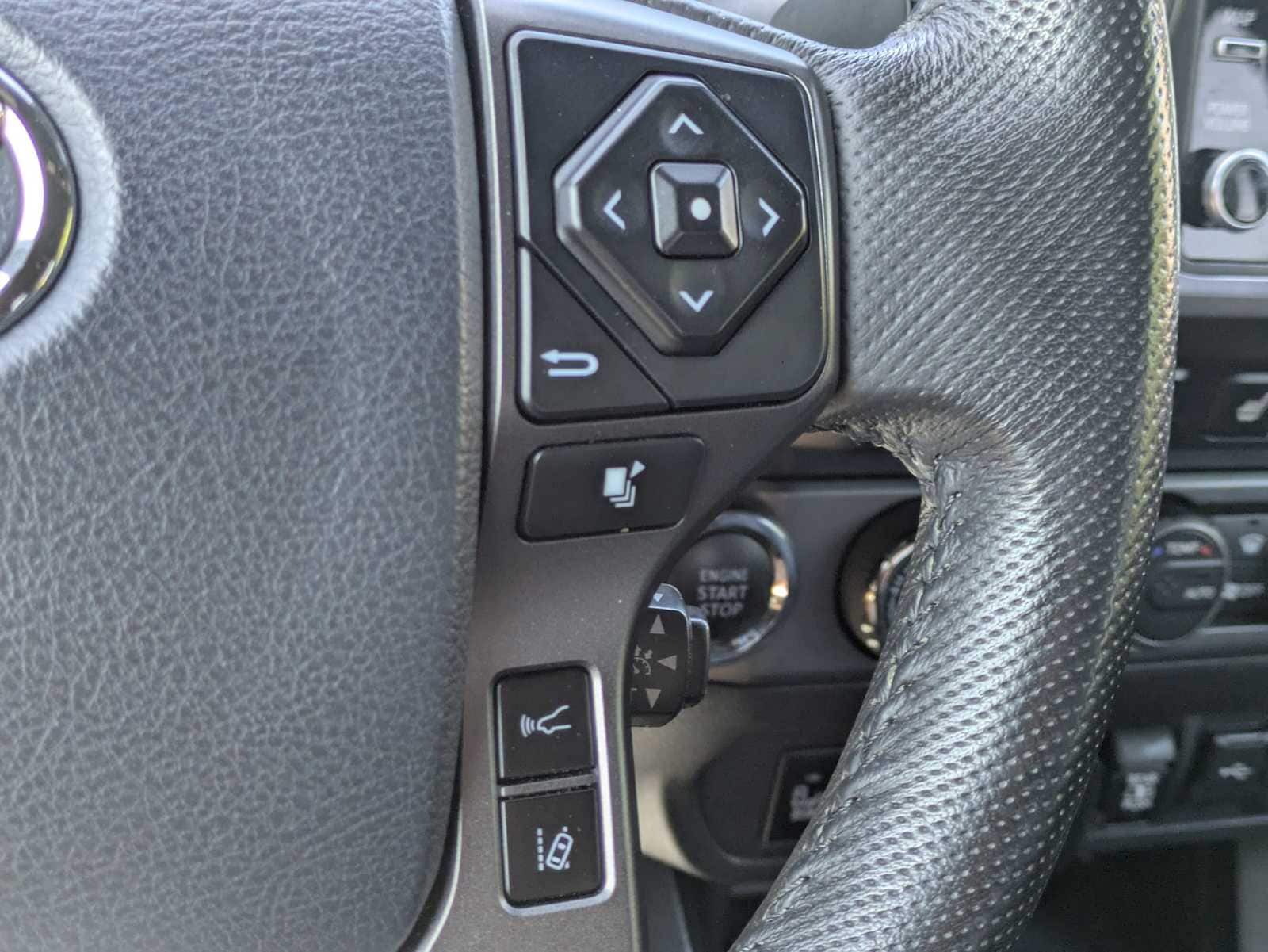 2020 Toyota Tacoma TRD Sport 28