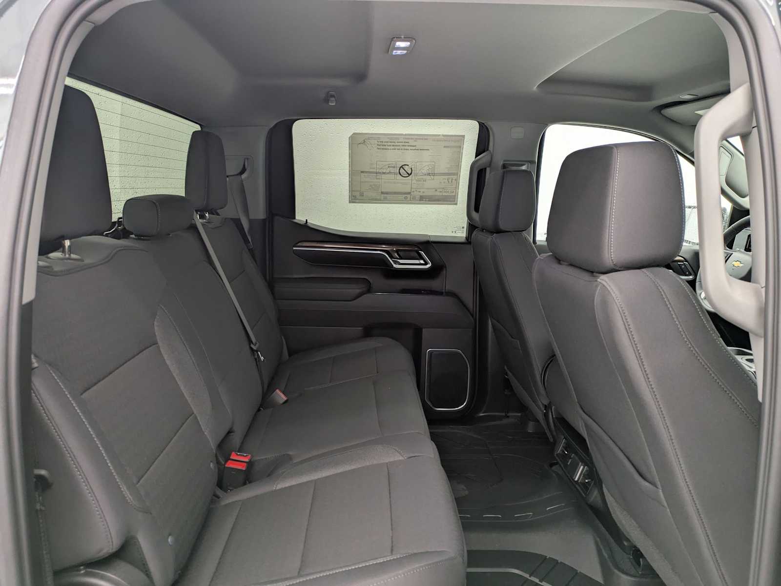 Thumbnail: 2026 Chevrolet Silverado 1500 - 21