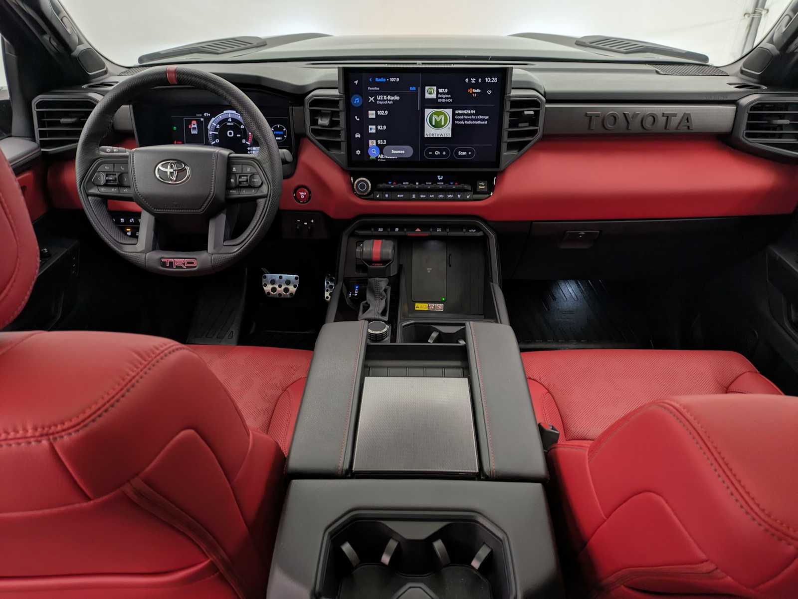 Thumbnail: 2025 Toyota Tundra - 16