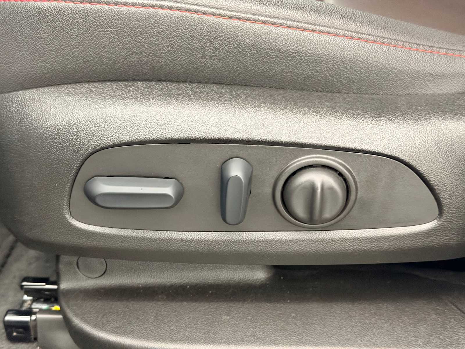 Thumbnail: 2025 Chevrolet Blazer - 18