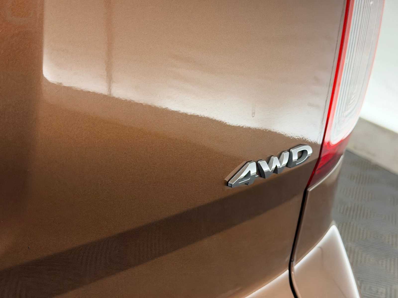 Thumbnail: 2012 Ford Explorer - 13