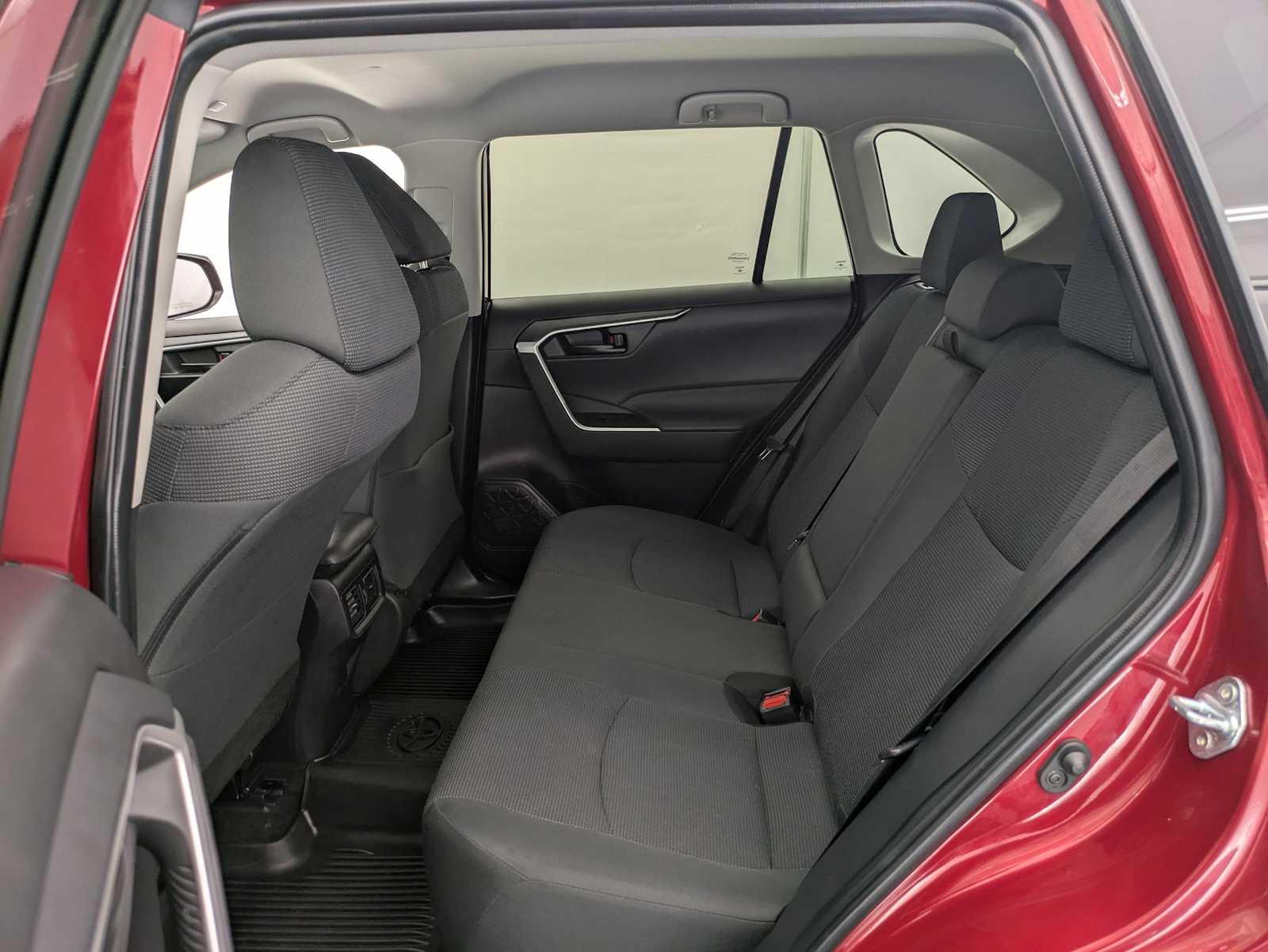 Thumbnail: 2024 Toyota RAV4 - 18