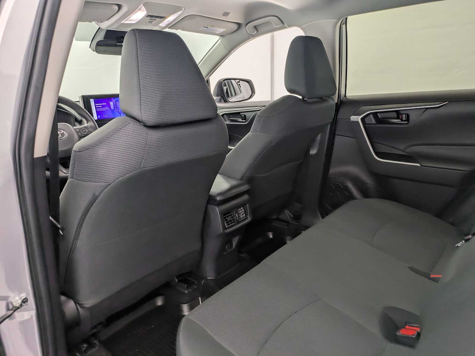 Thumbnail: 2024 Toyota RAV4 - 17