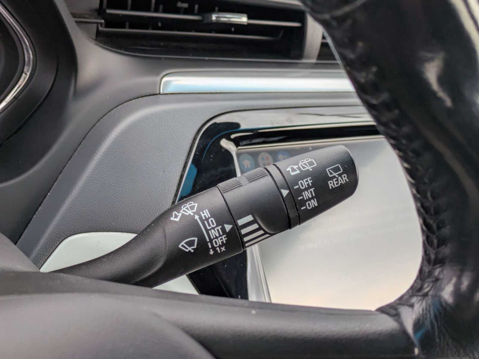 Thumbnail: 2019 Chevrolet Bolt EV - 25