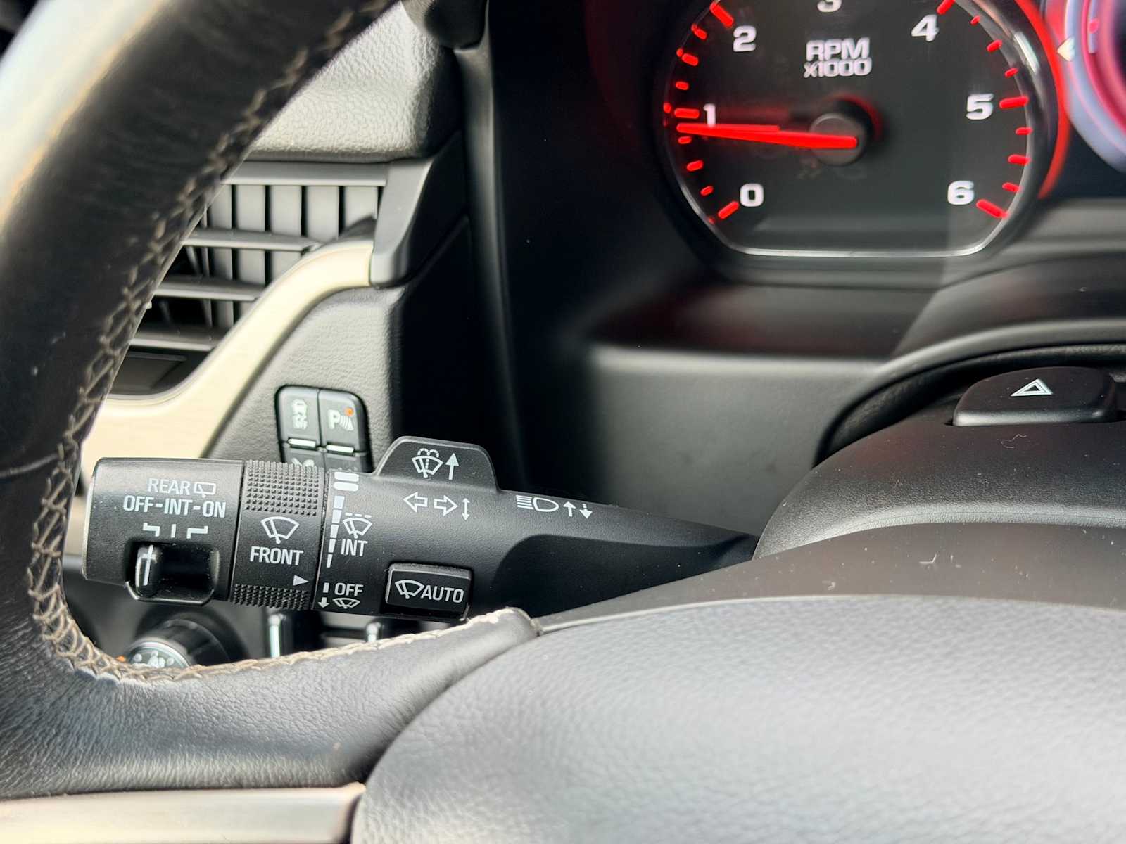 Thumbnail: 2016 GMC Yukon XL - 25