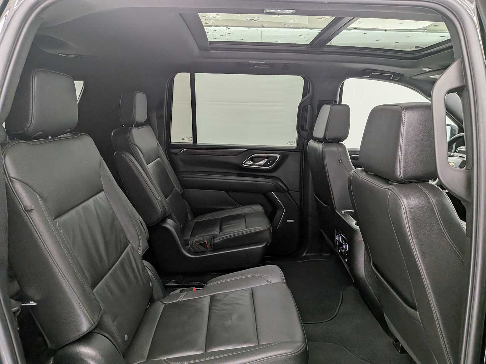 Thumbnail: 2023 Chevrolet Suburban - 22