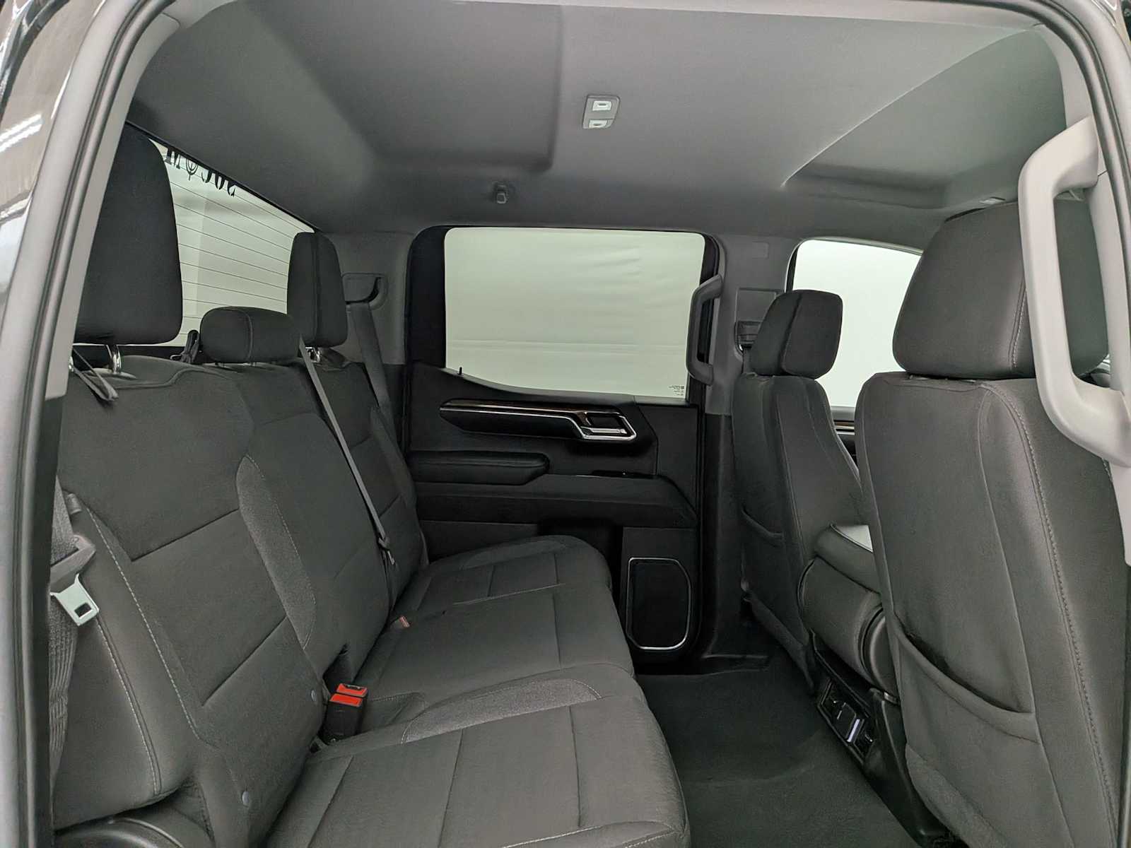 Thumbnail: 2023 Chevrolet Silverado 1500 - 23