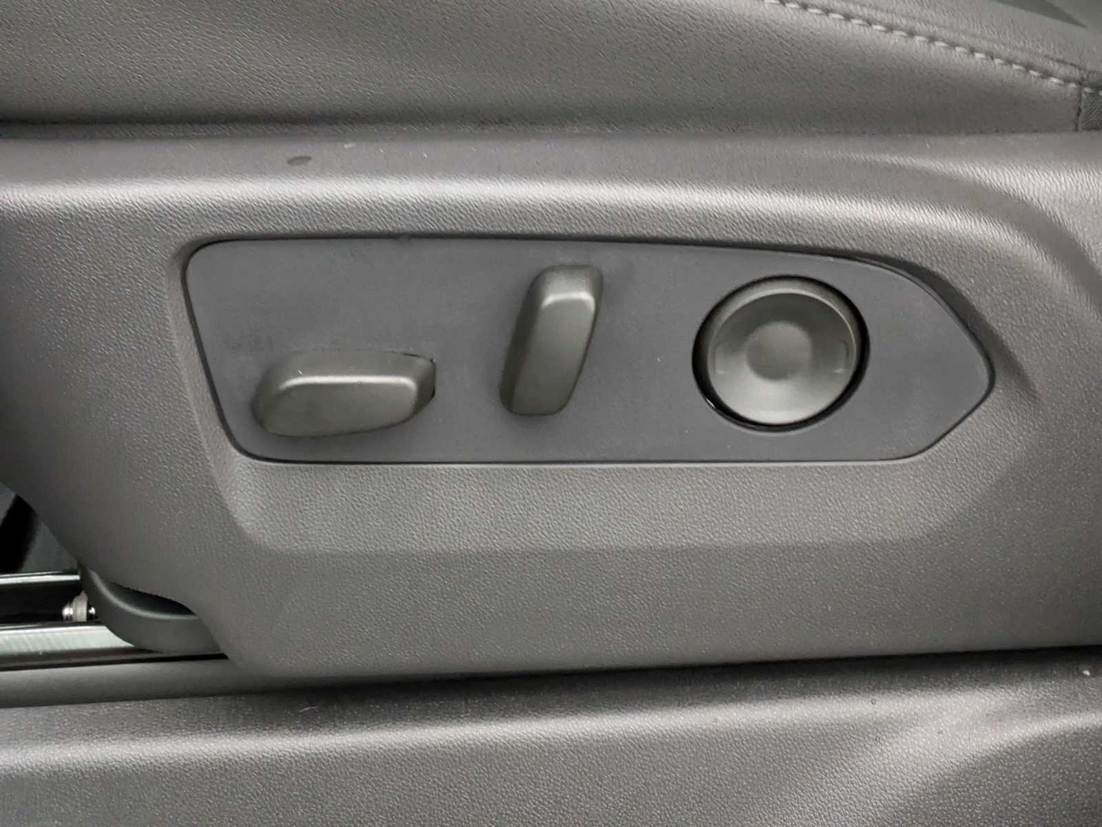 Thumbnail: 2026 Chevrolet Silverado 1500 - 20