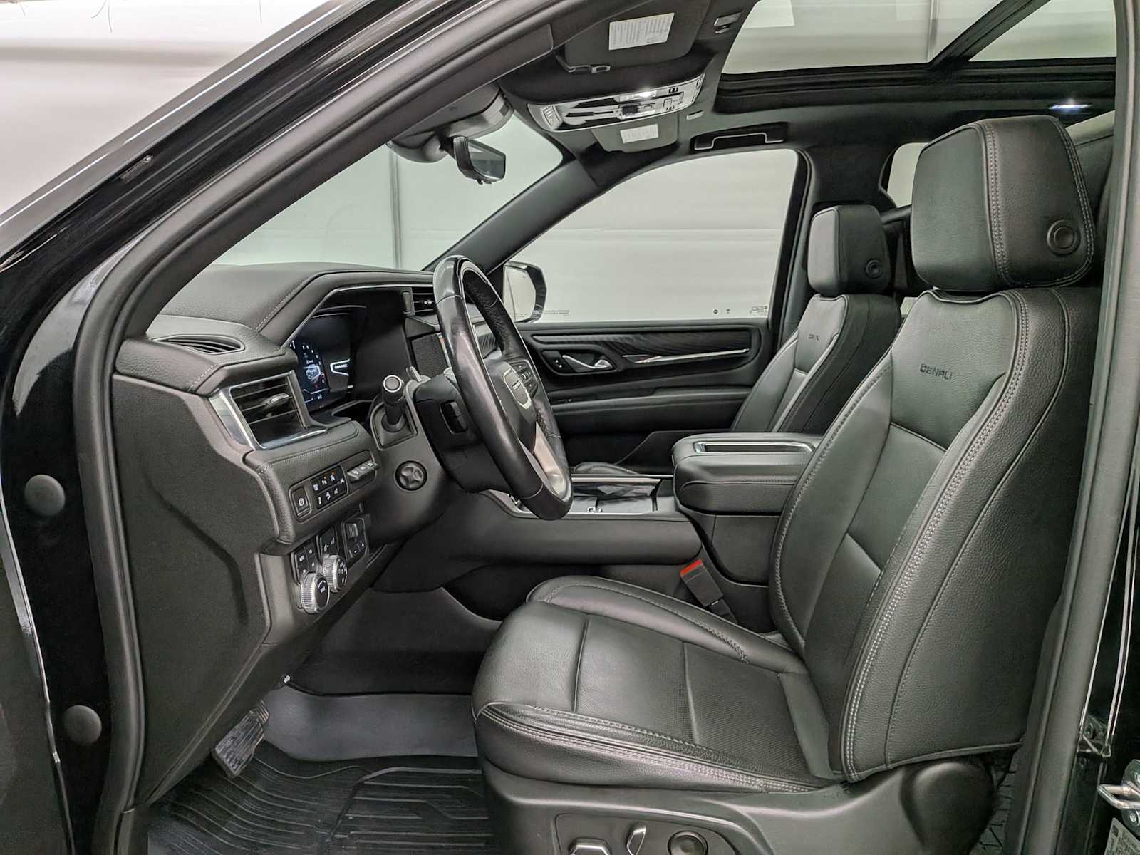 Thumbnail: 2023 GMC Yukon - 20