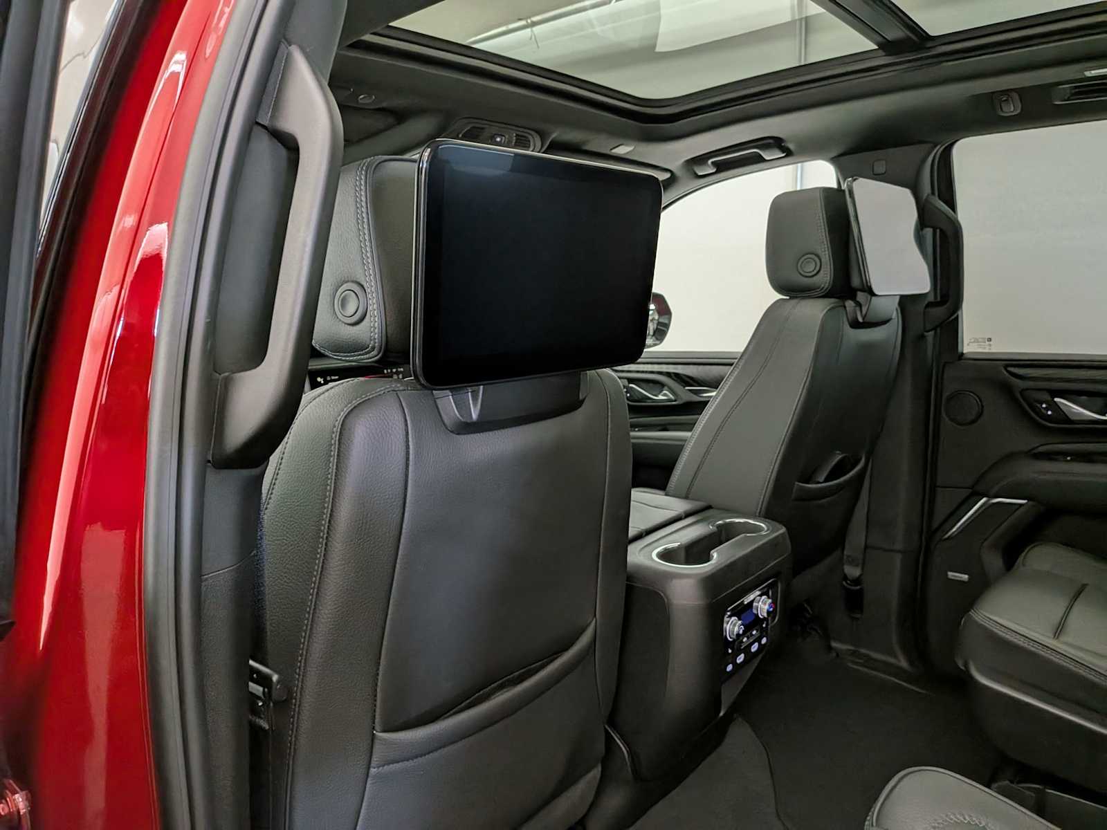 Thumbnail: 2024 GMC Yukon - 21