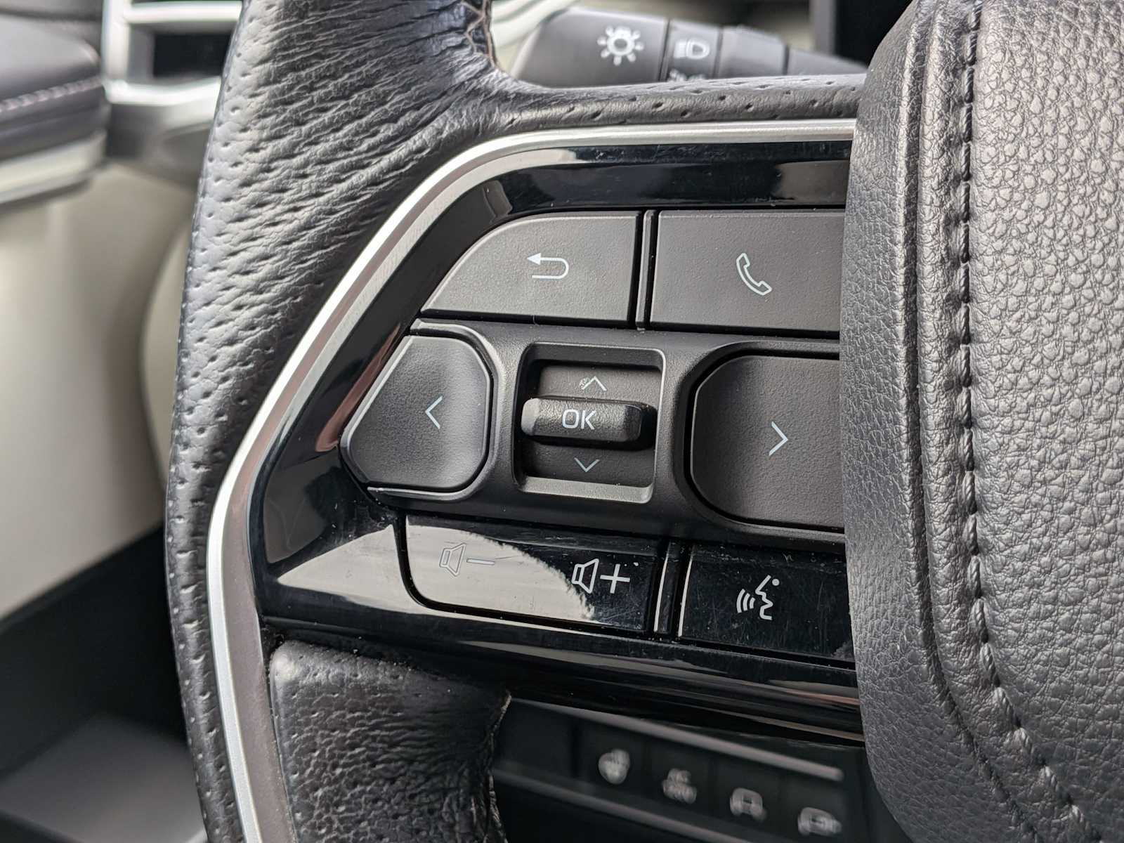 Thumbnail: 2022 Toyota Tundra - 26