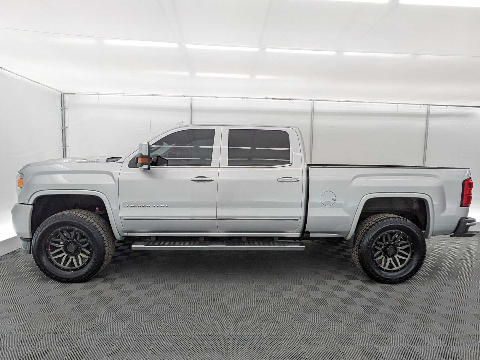 Thumbnail: 2019 GMC Sierra 2500 - 3