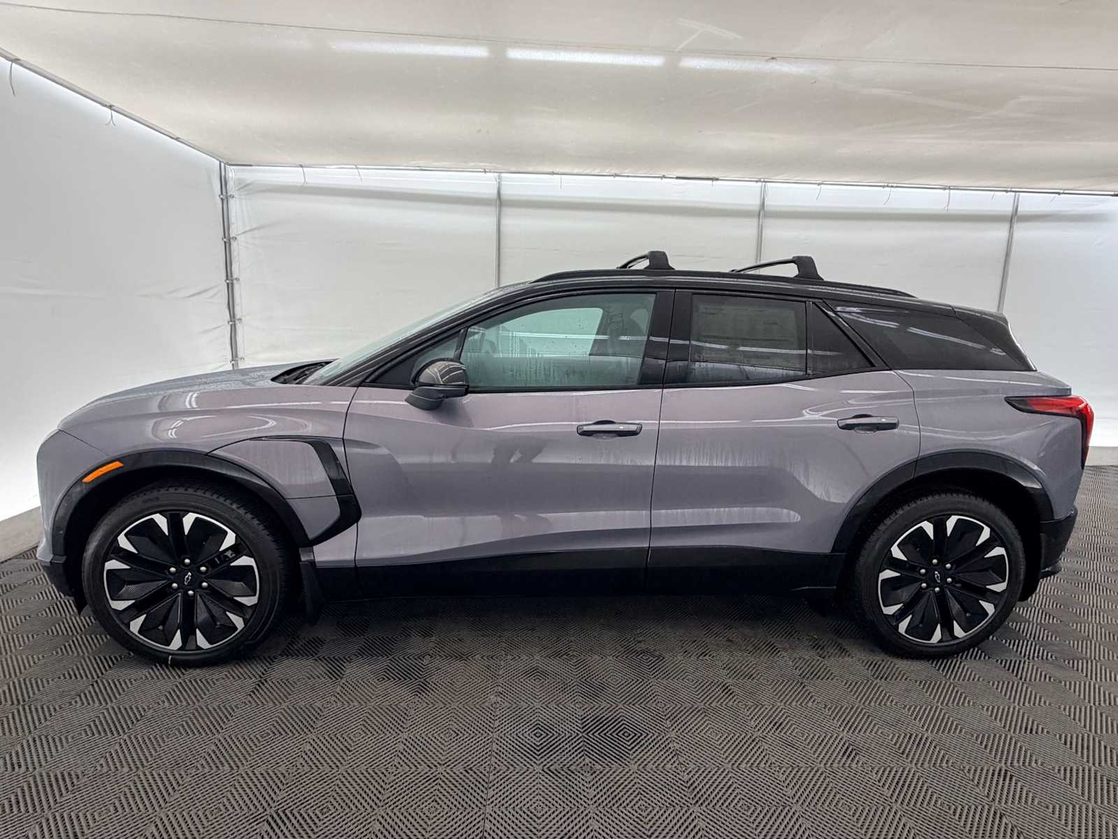 Thumbnail: 2026 Chevrolet Blazer EV - 3