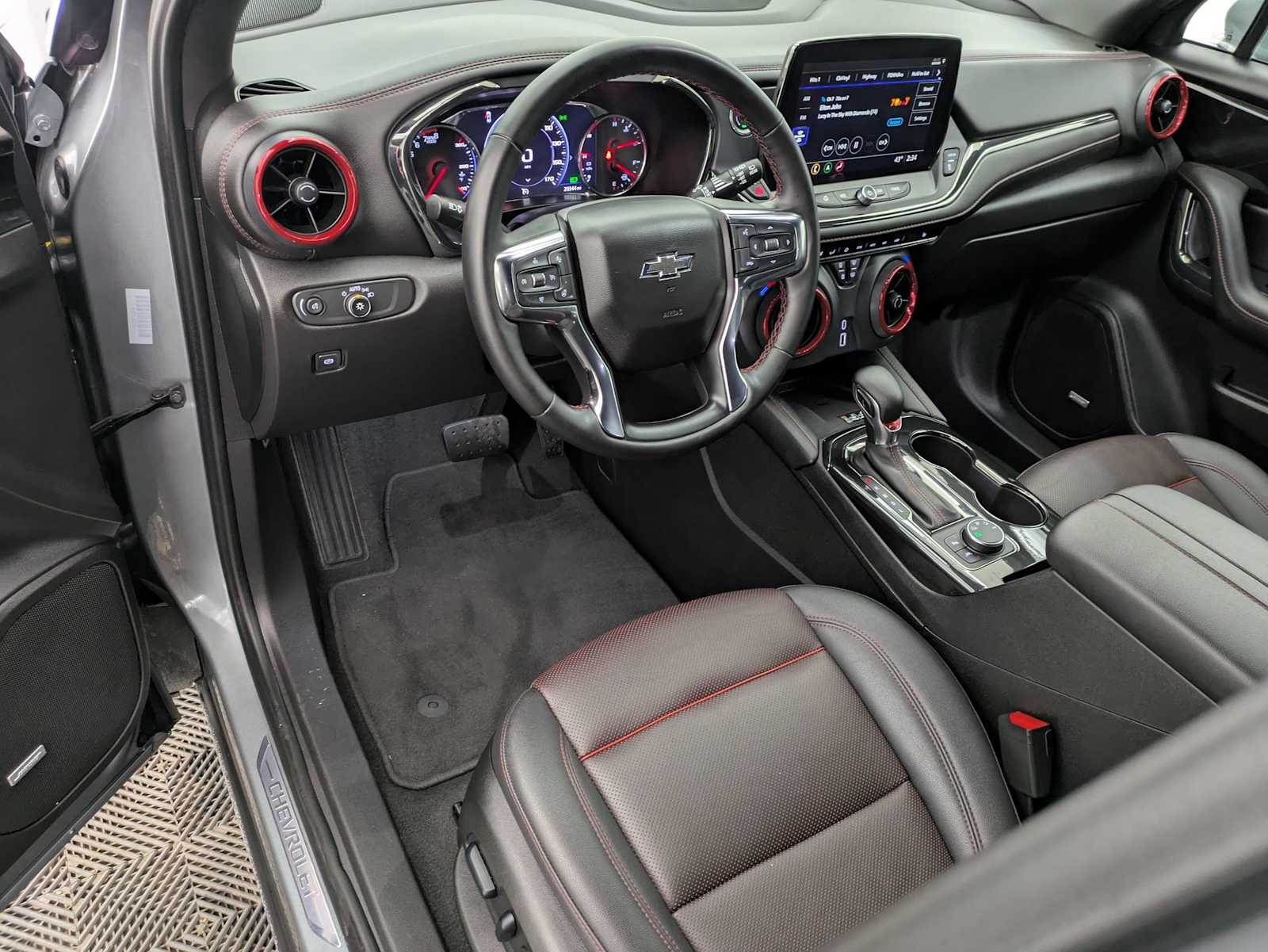 Thumbnail: 2025 Chevrolet Blazer - 2