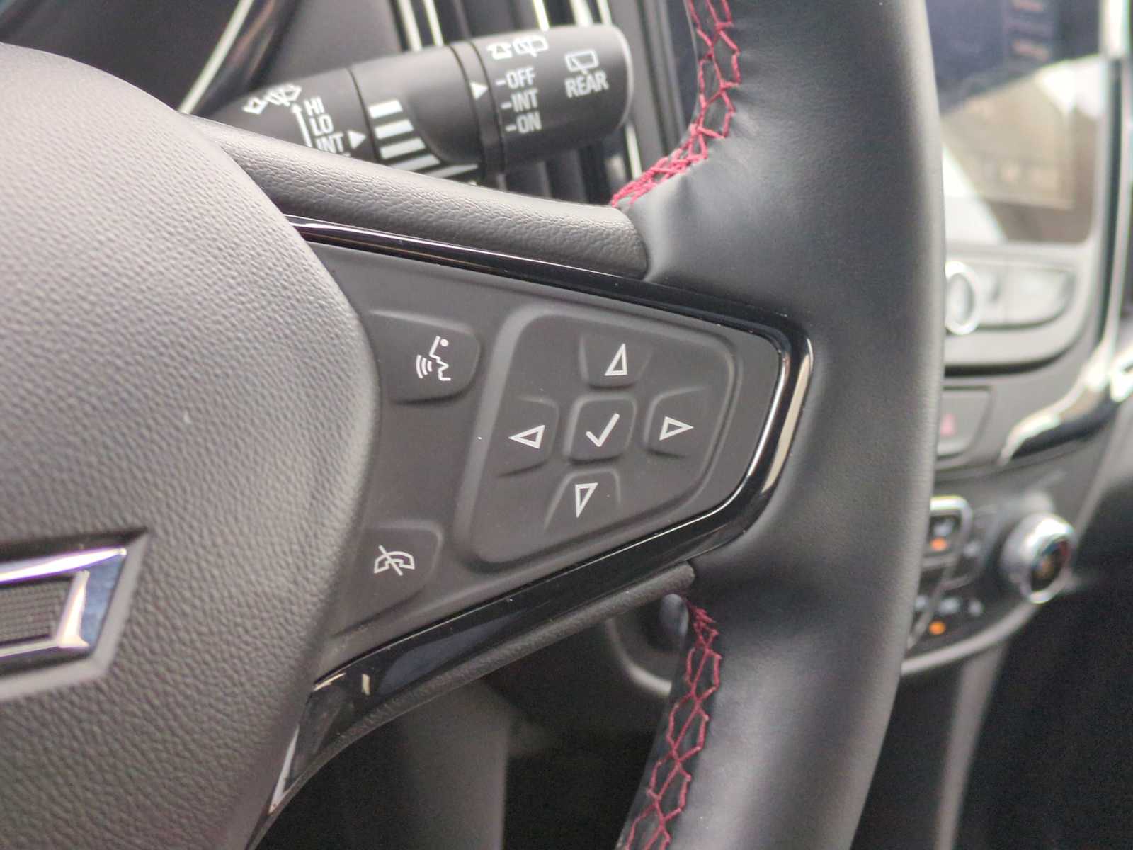 Thumbnail: 2024 Chevrolet Equinox - 24