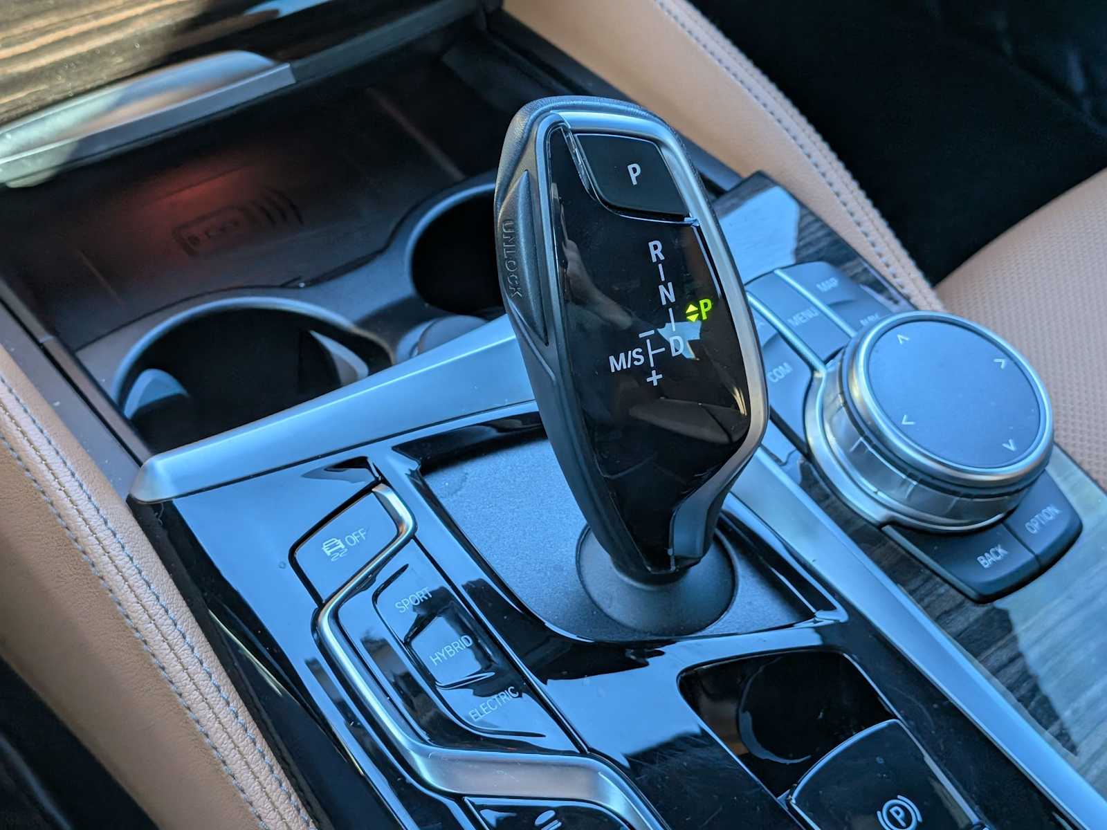 Thumbnail: 2023 BMW 5 Series - 32