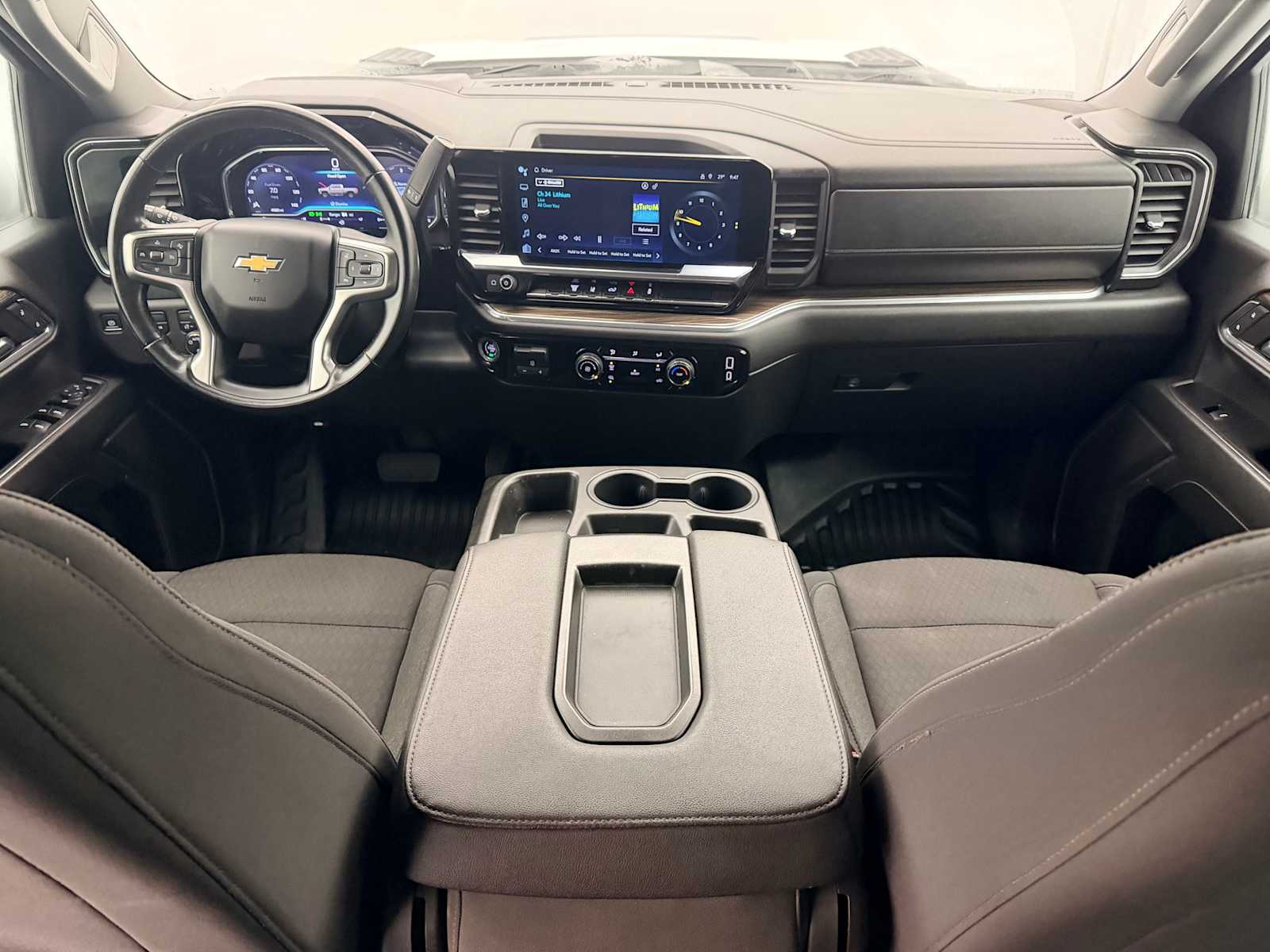 Thumbnail: 2024 Chevrolet Silverado 3500 - 17