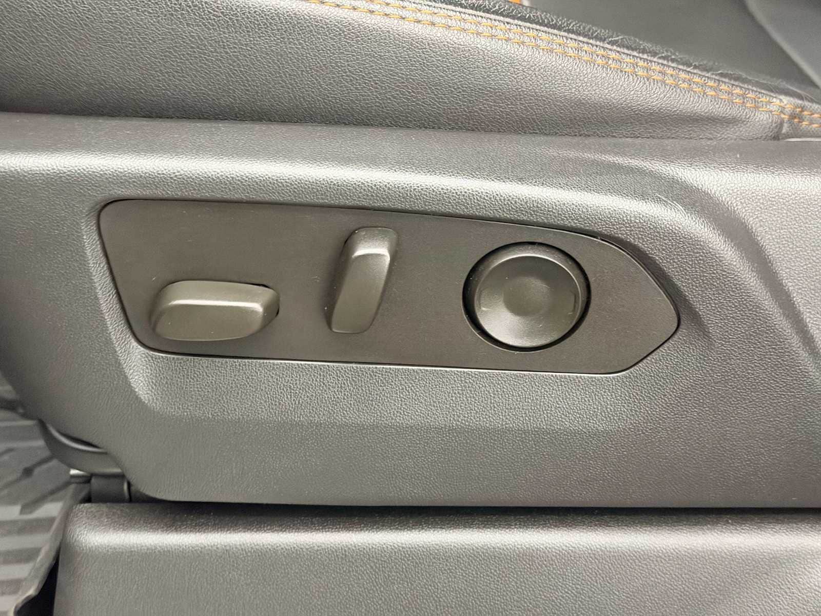 Thumbnail: 2023 GMC Sierra 1500 - 17