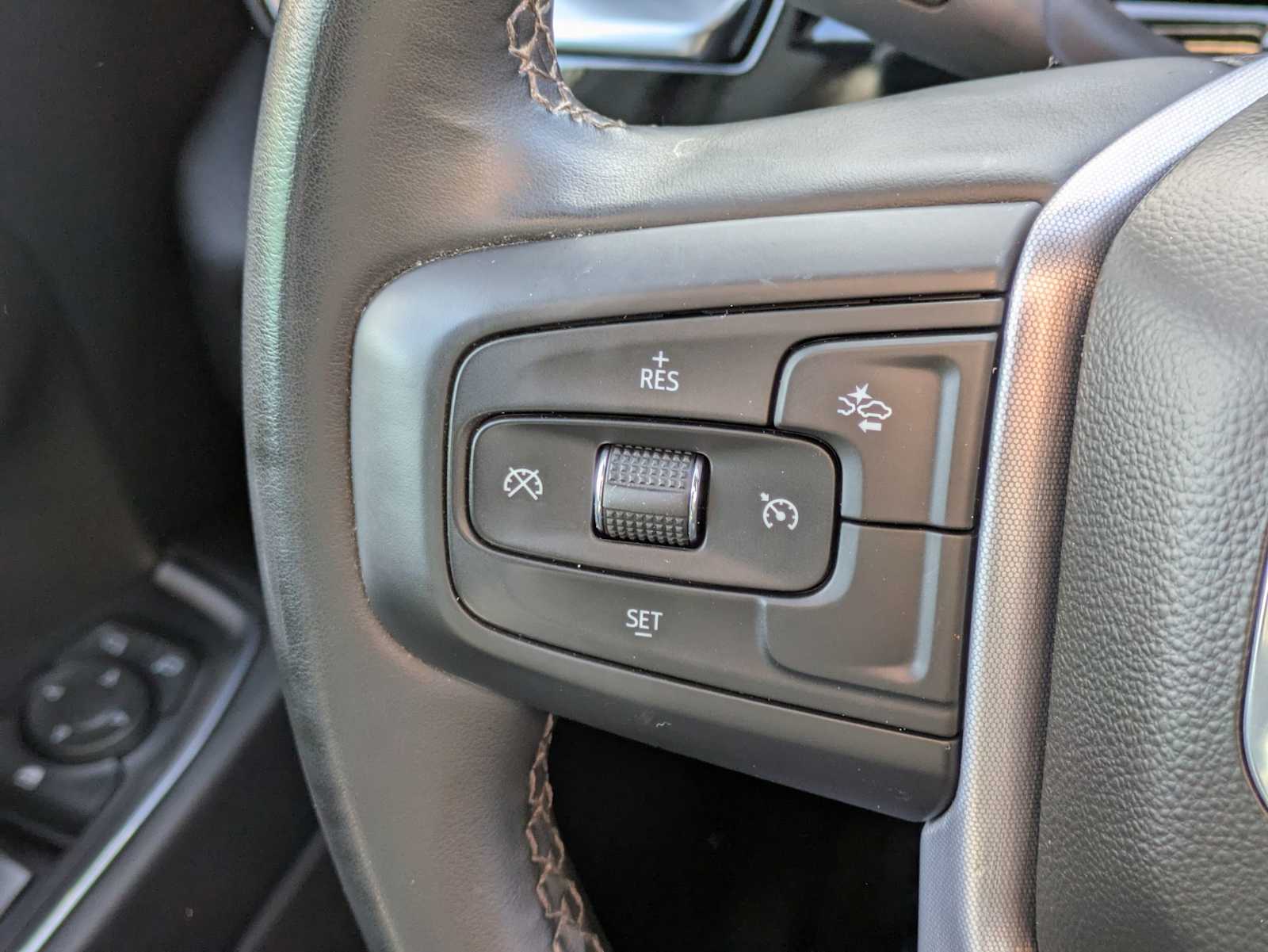 Thumbnail: 2024 GMC Sierra 3500 - 25